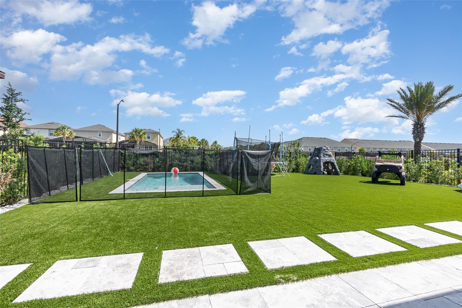 Image 32 of 37 For 9027 Coral Cape Street