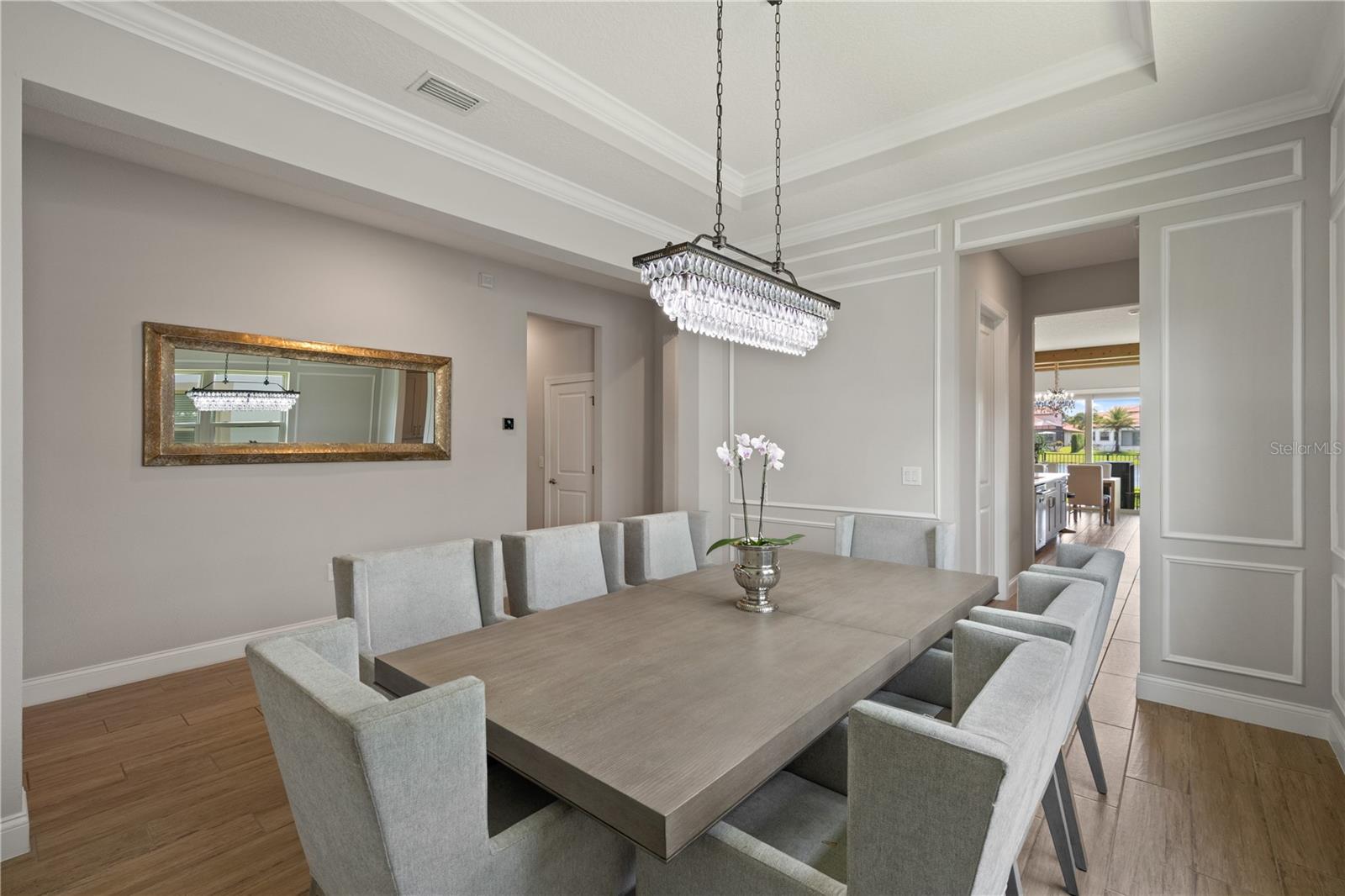 Image 13 of 40 For 10529 Royal Cypress Way
