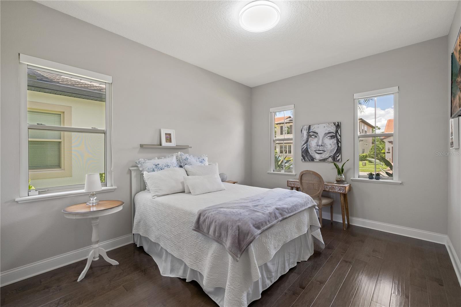 Image 22 of 40 For 10529 Royal Cypress Way