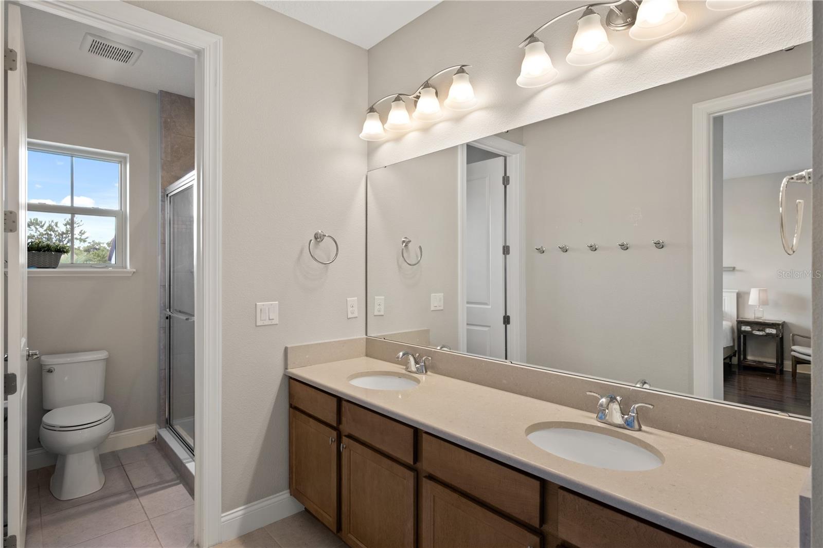 Image 28 of 40 For 10529 Royal Cypress Way