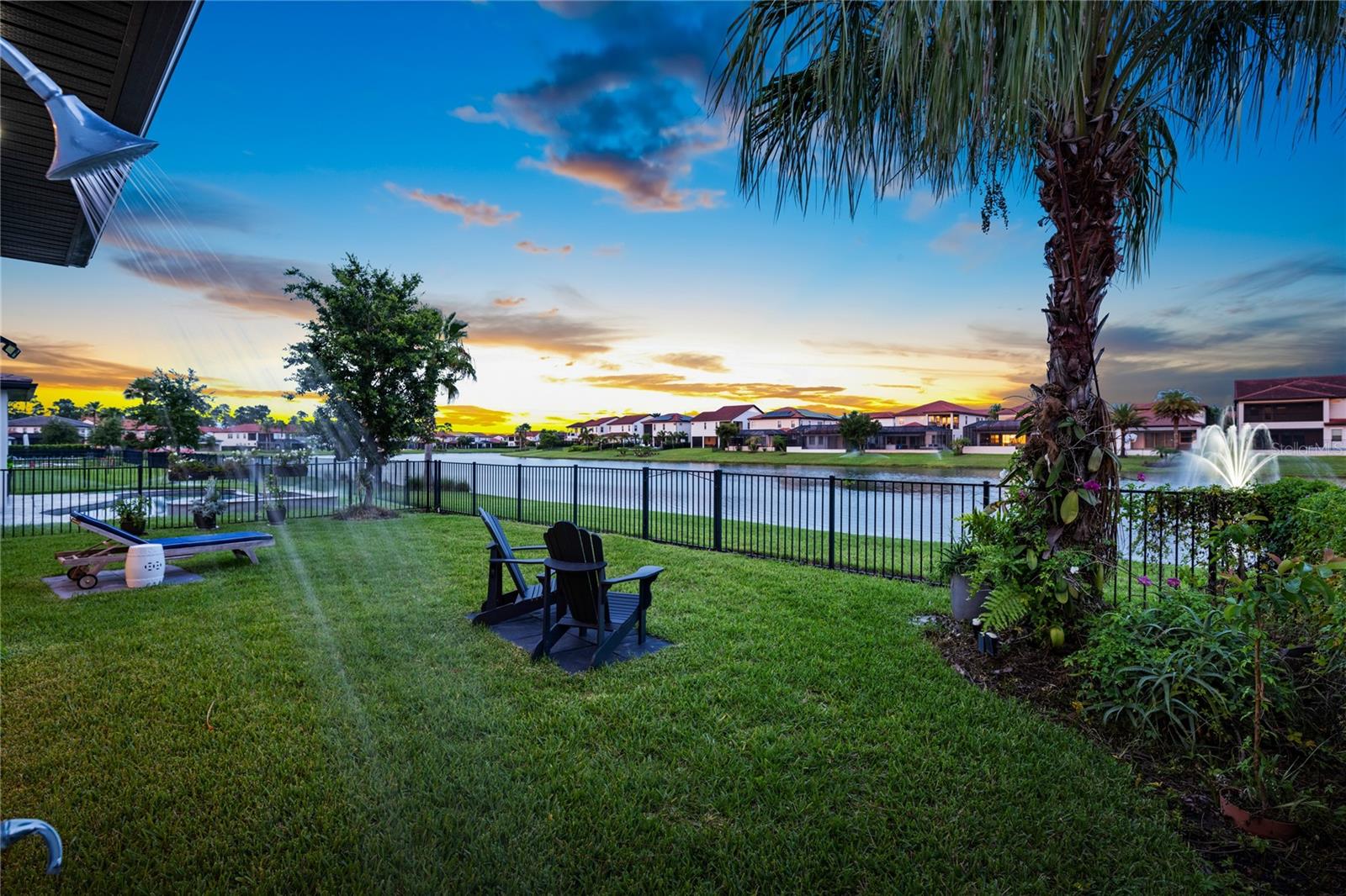 Image 32 of 40 For 10529 Royal Cypress Way