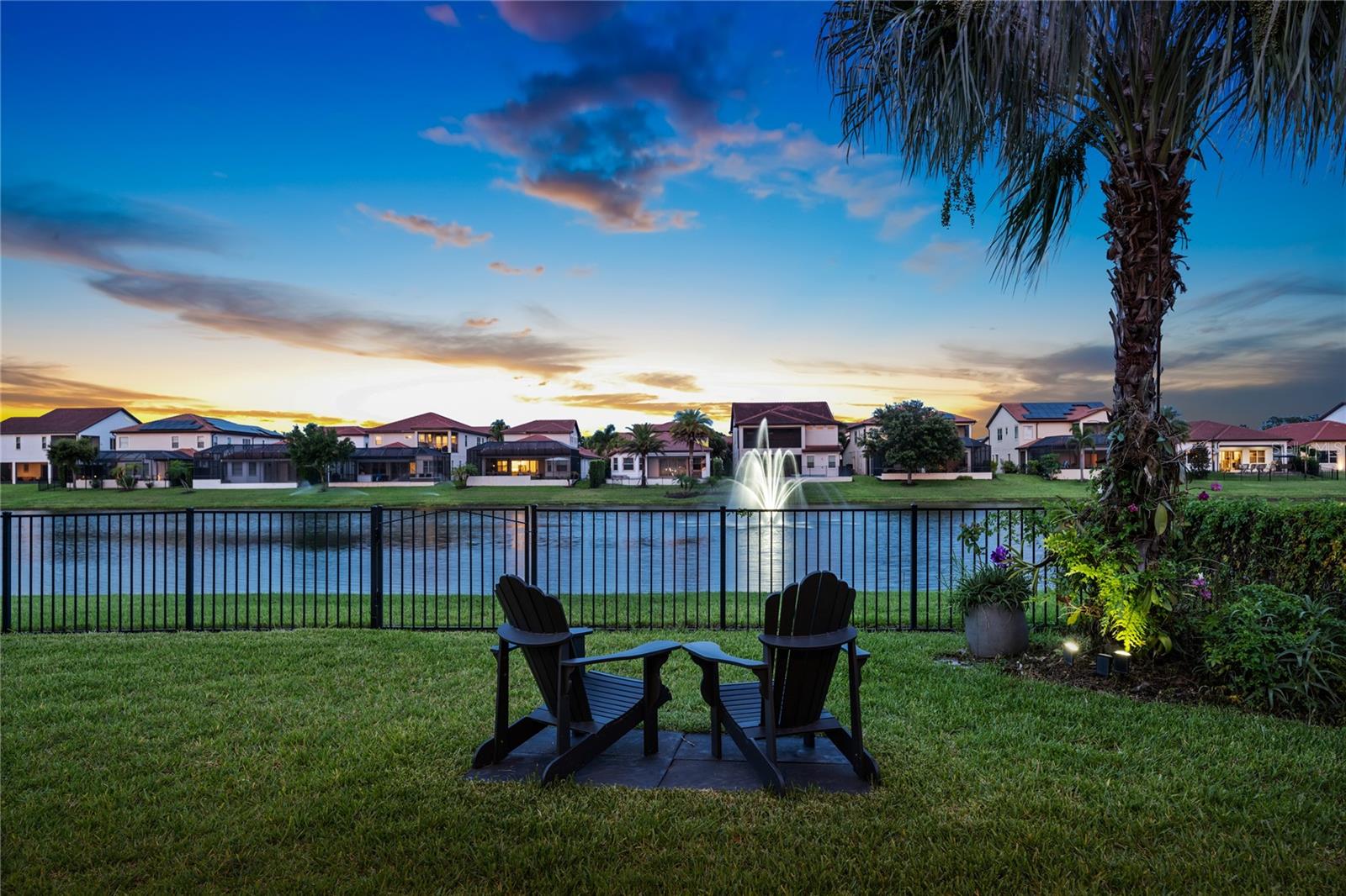 Image 38 of 40 For 10529 Royal Cypress Way