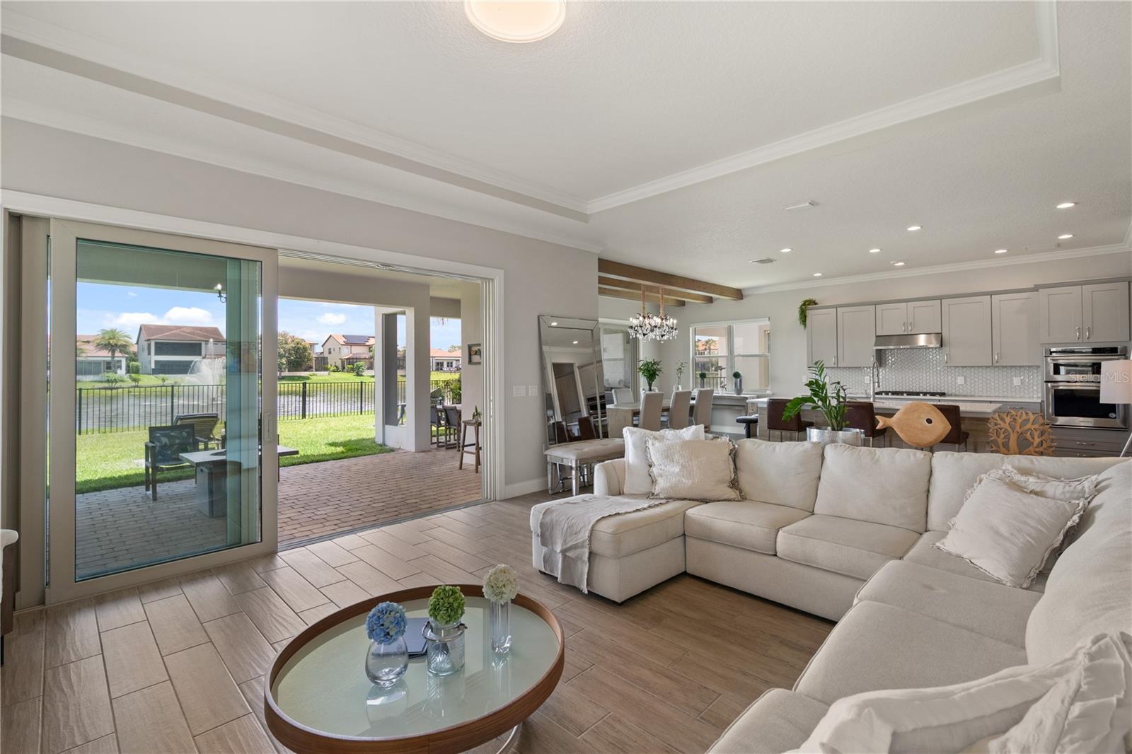 Image 5 of 40 For 10529 Royal Cypress Way