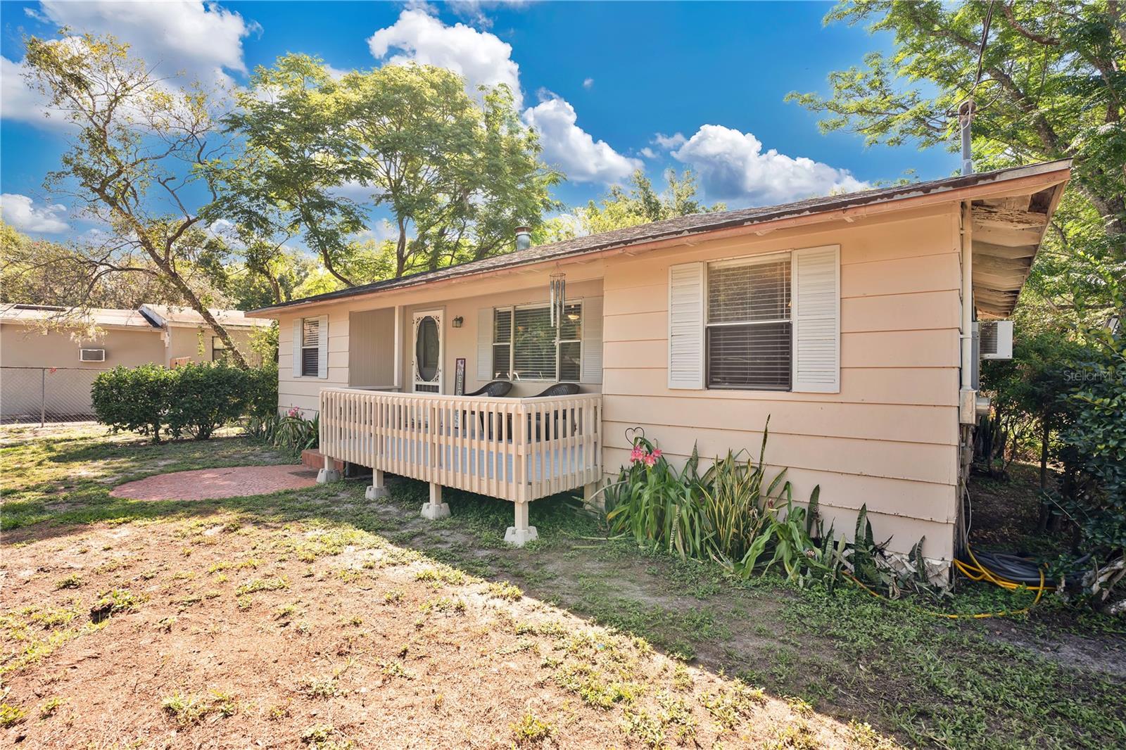 Image 3 of 22 For 2409 Garbelia Avenue
