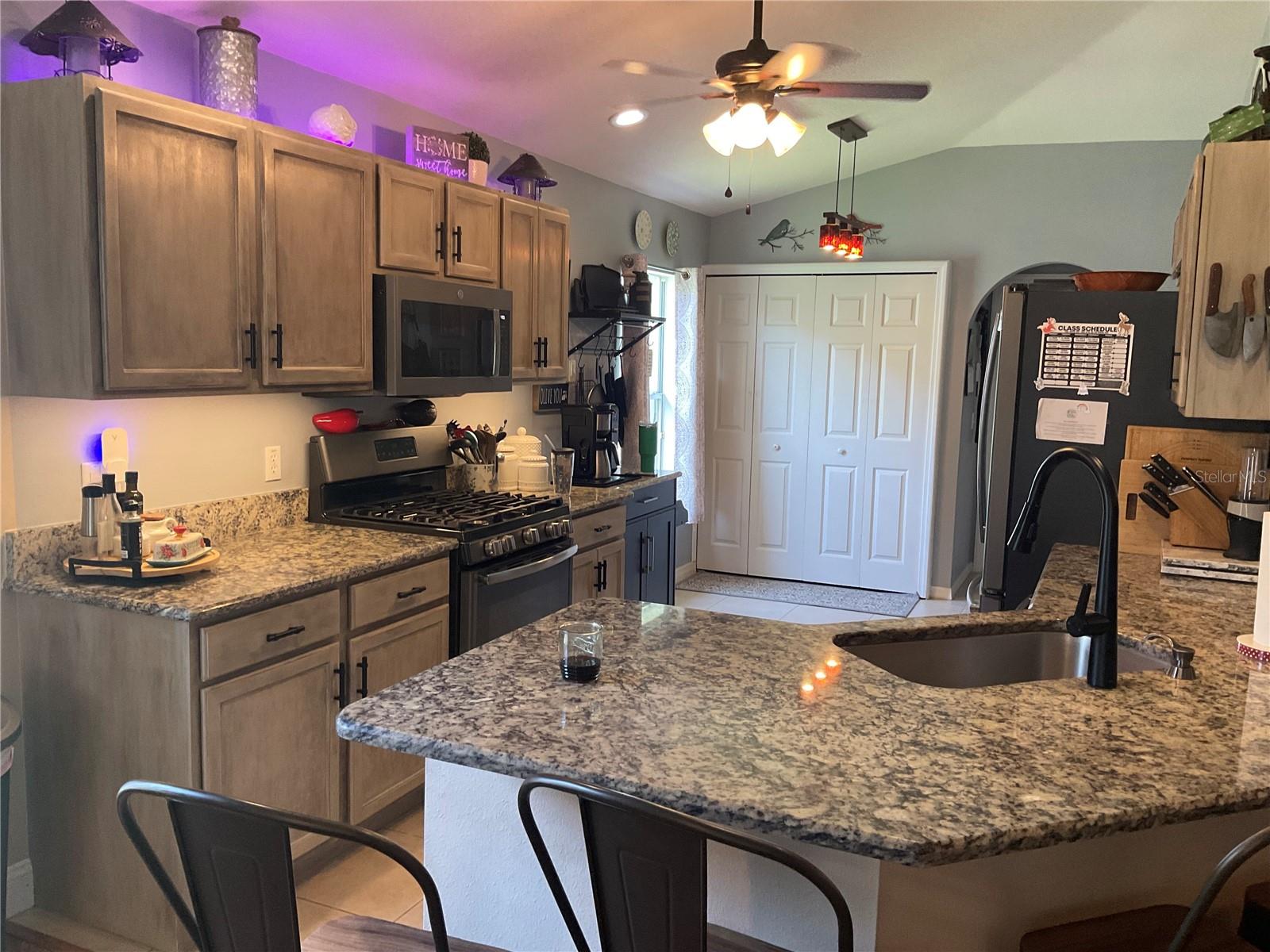 Image 8 of 38 For 2240 Savannah Boulevard