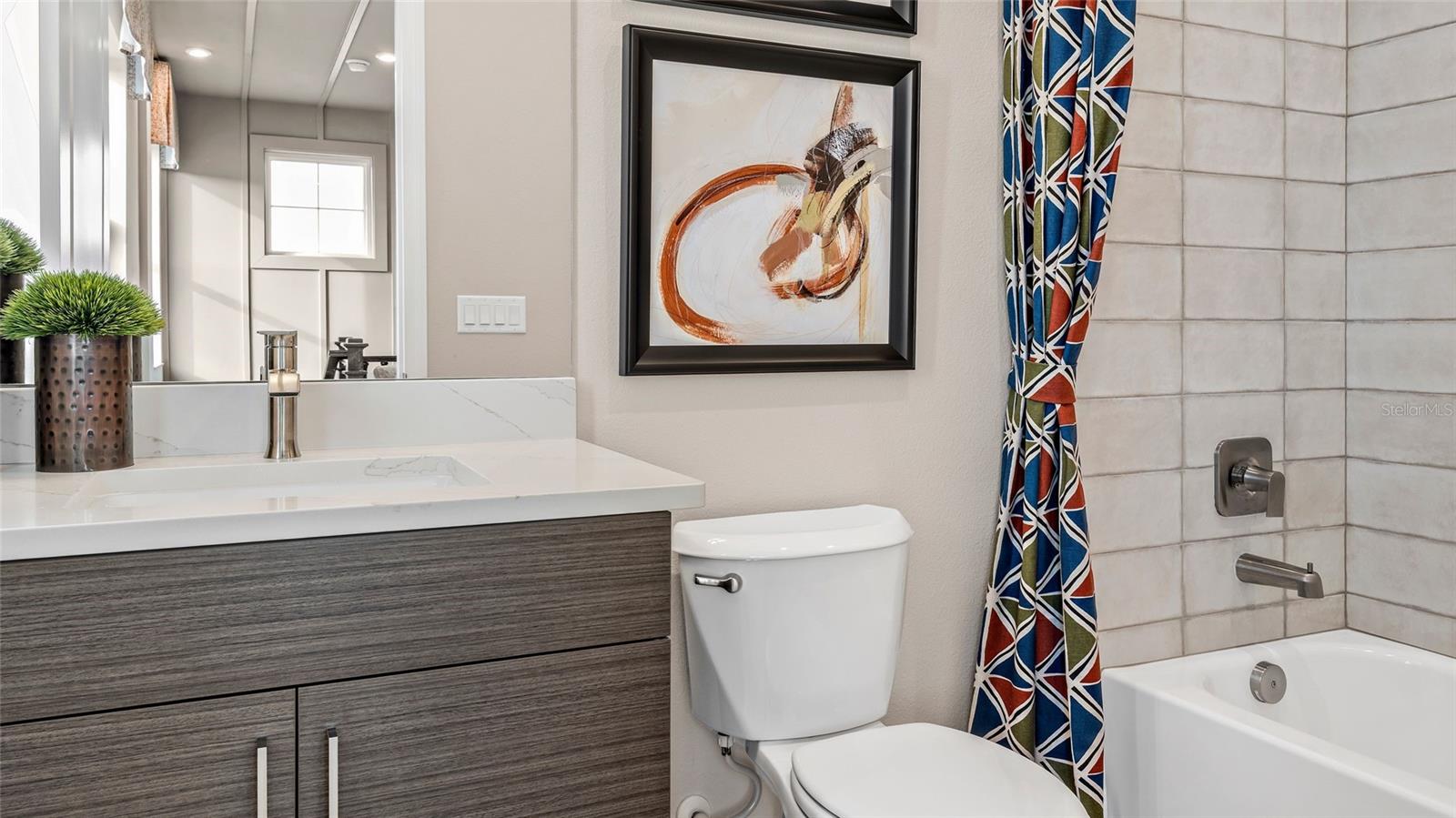 Image 20 of 35 For 944 Club Cresswind Drive