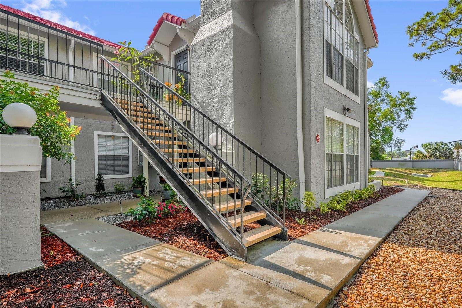 Image 24 of 31 For 935 Northern Dancer Way  107