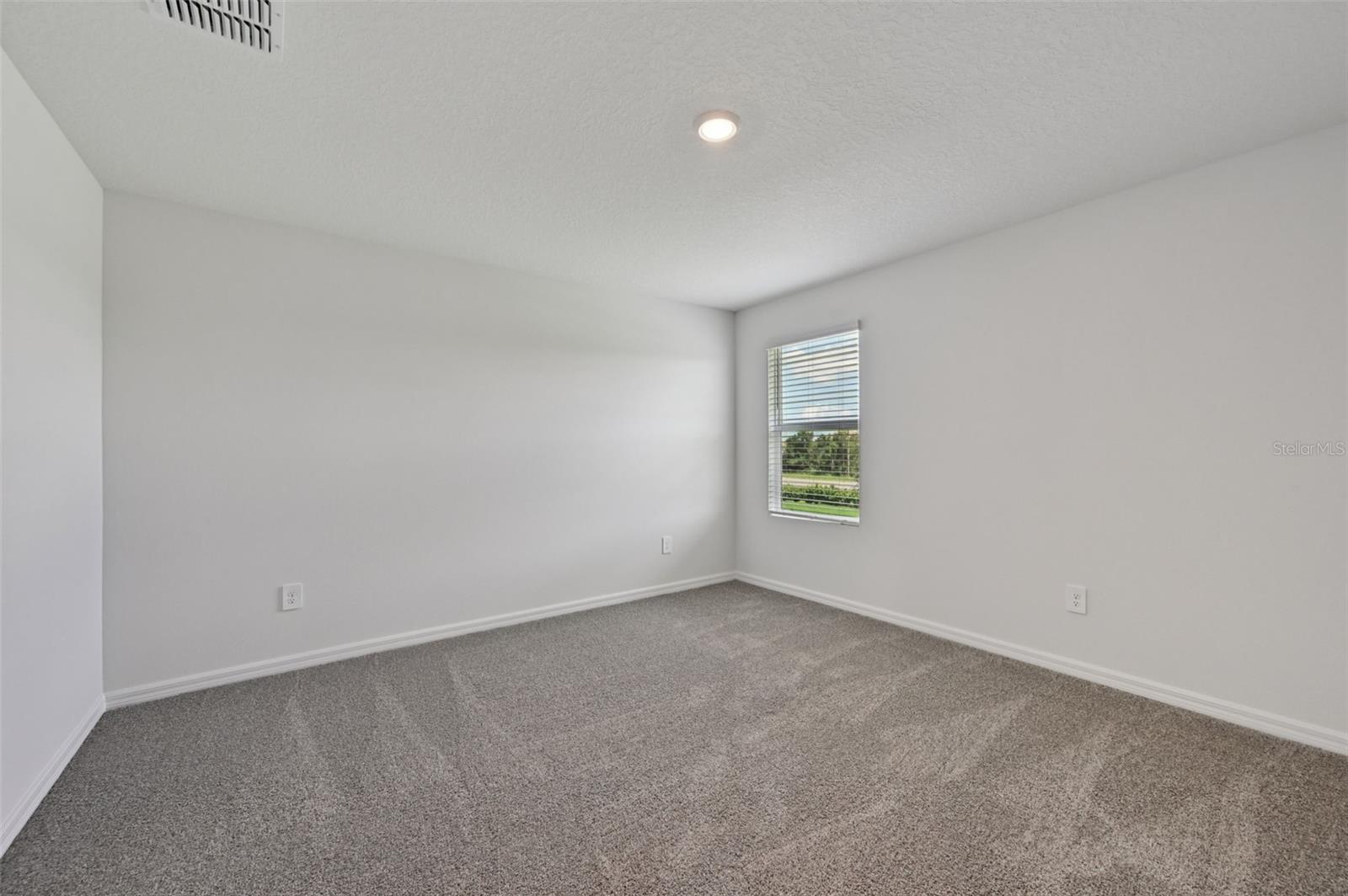 Image 14 of 32 For 14076 Crutchfield Court