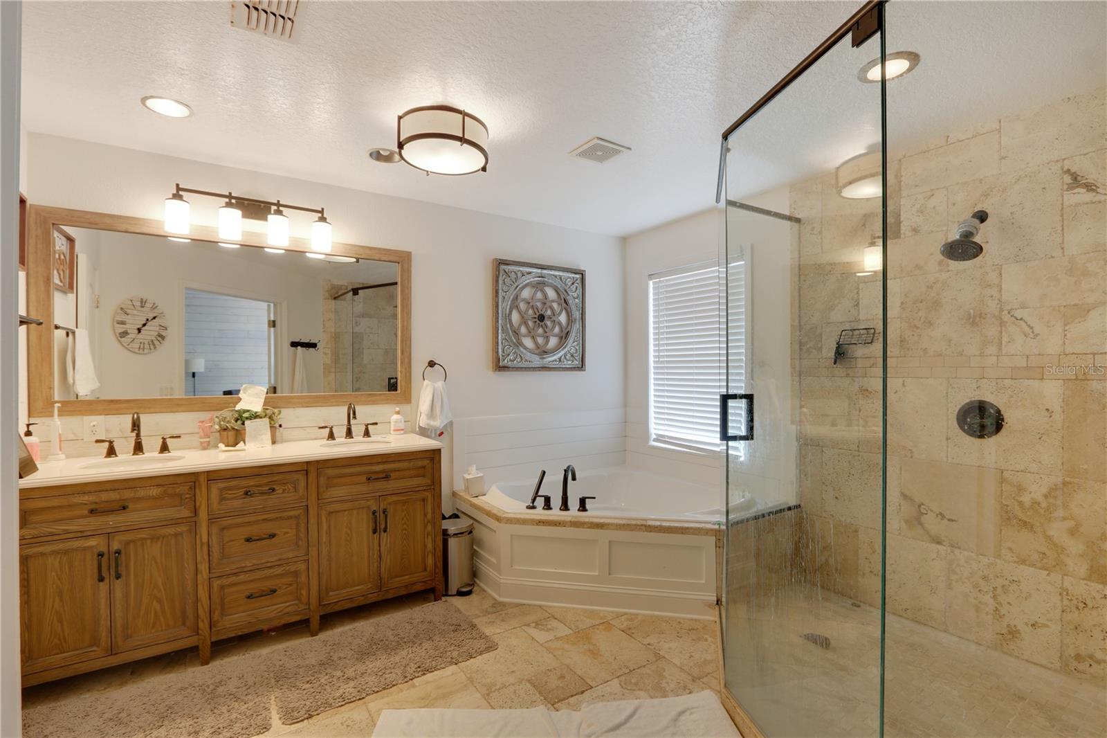 Image 14 of 32 For 2349 Plantation Oak Drive
