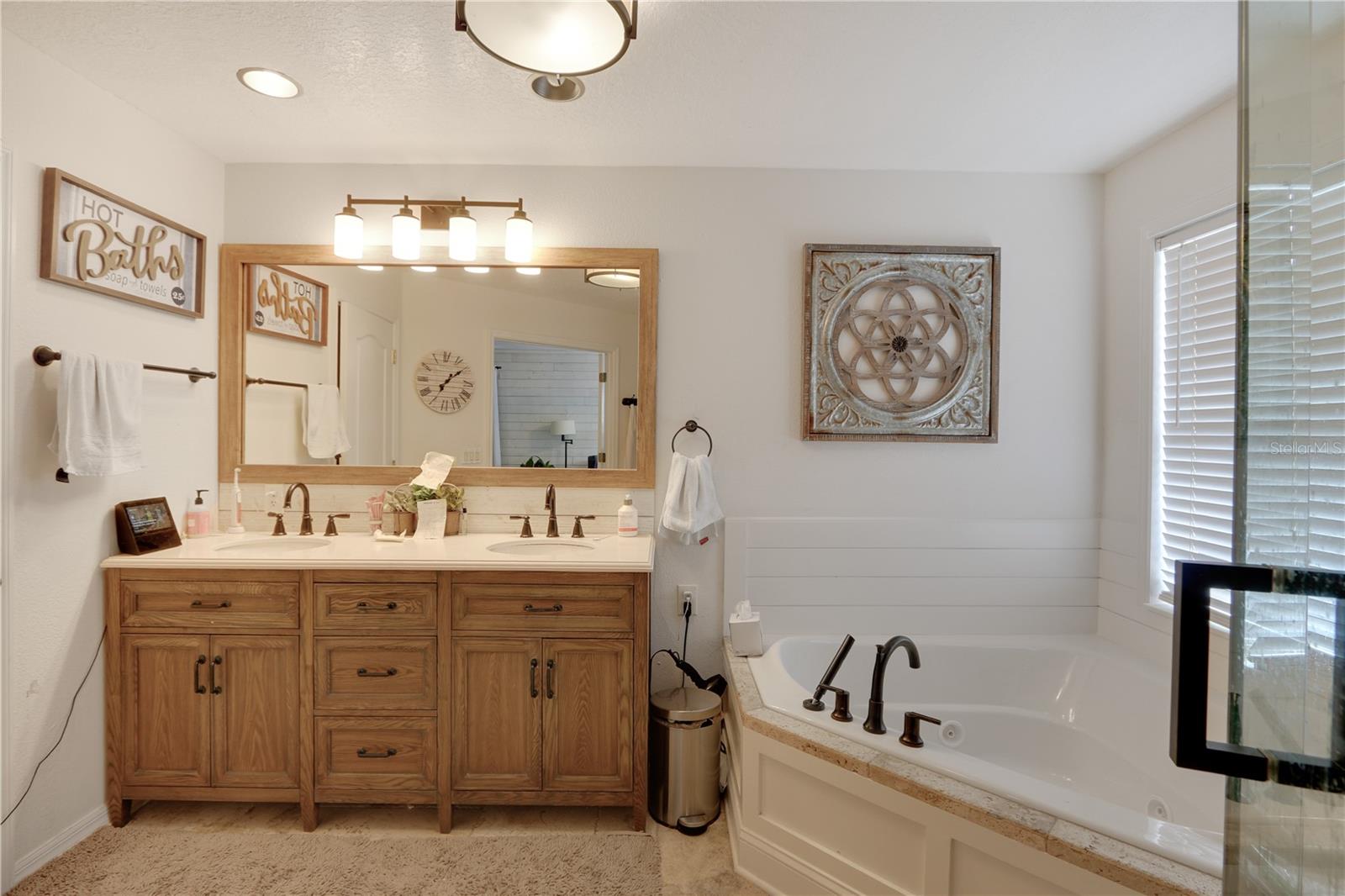 Image 15 of 32 For 2349 Plantation Oak Drive