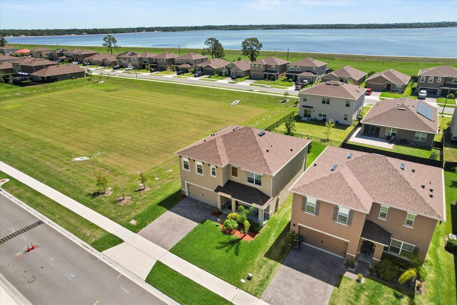 Image 34 of 50 For 850 Lazio Circle