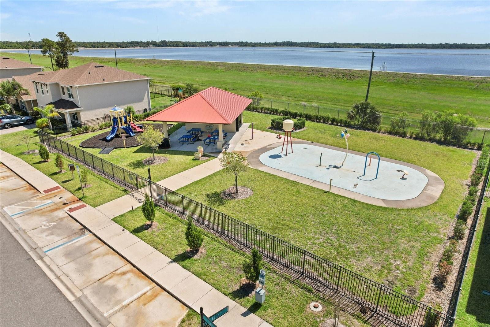 Image 36 of 50 For 850 Lazio Circle
