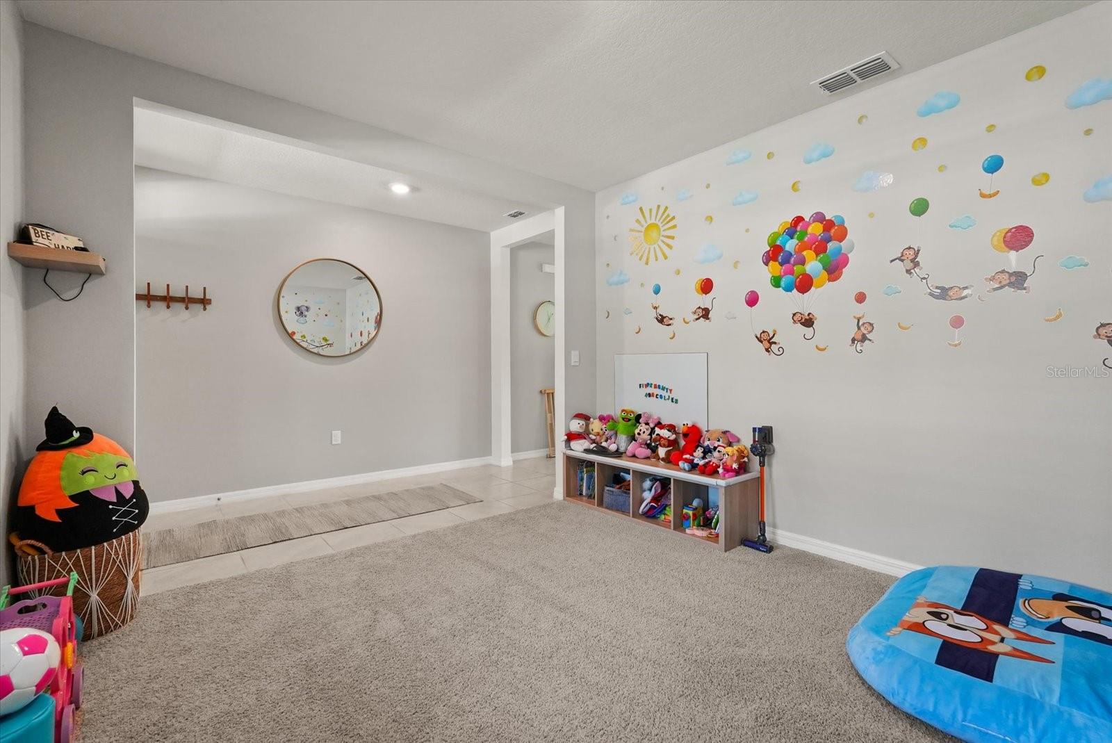 Image 4 of 50 For 850 Lazio Circle