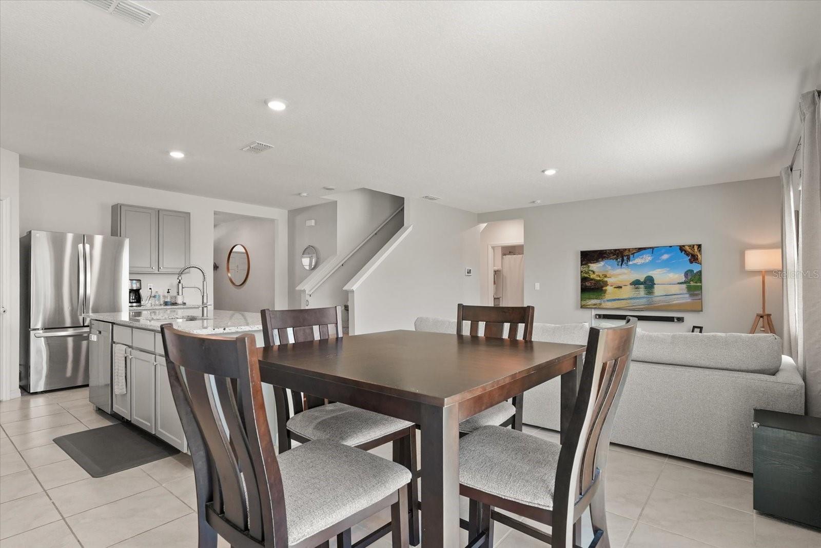 Image 7 of 50 For 850 Lazio Circle
