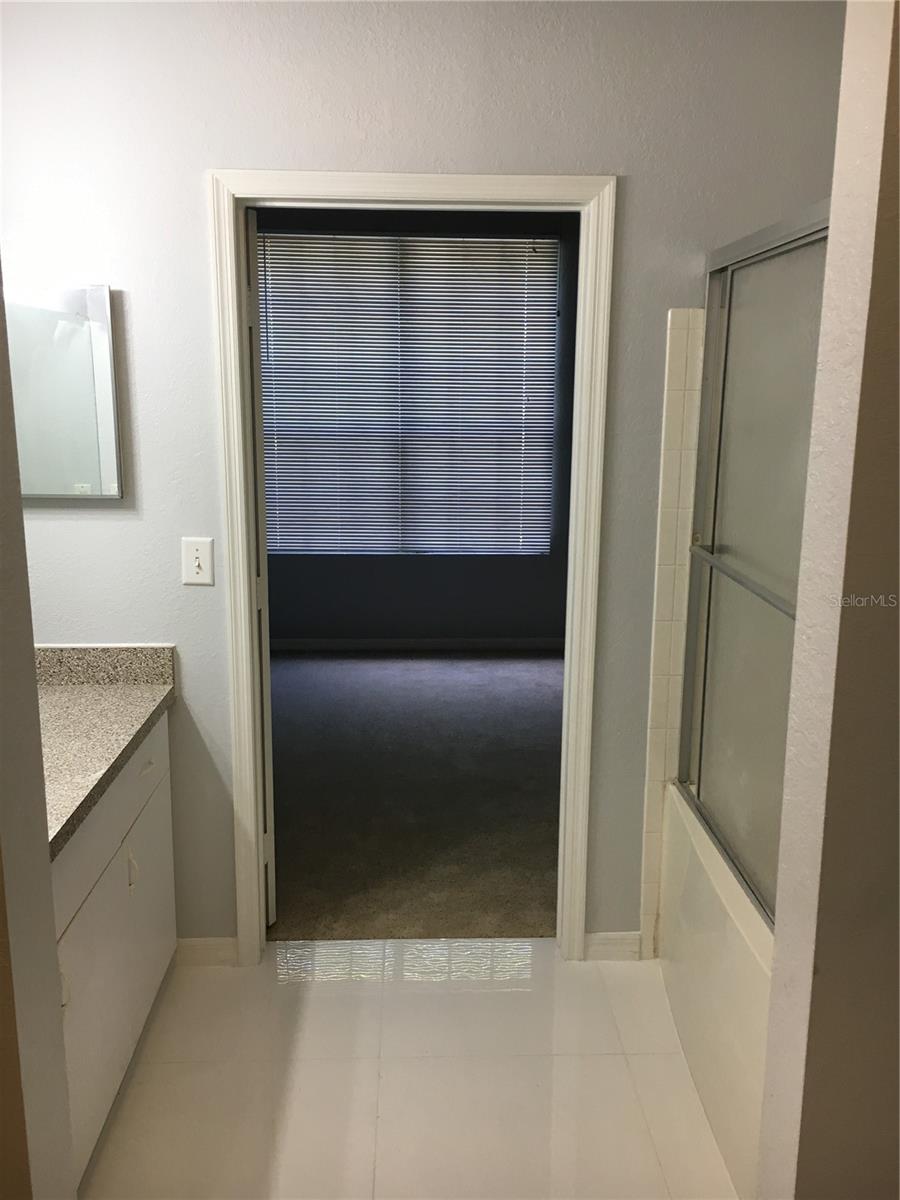 Image 19 of 29 For 6304 Raleigh Street 204