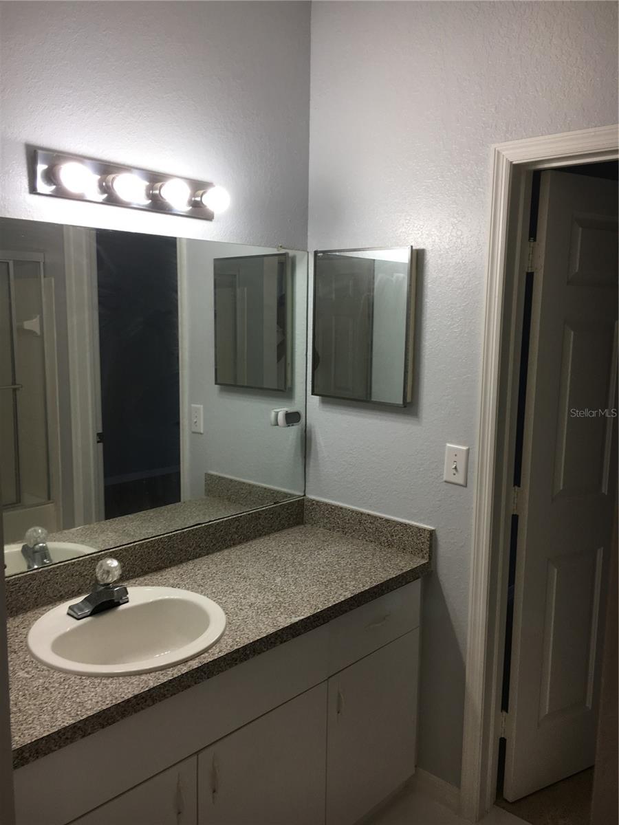 Image 21 of 29 For 6304 Raleigh Street 204