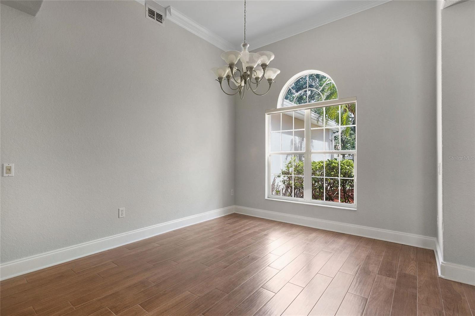Image 8 of 34 For 7900 Saint Giles Place