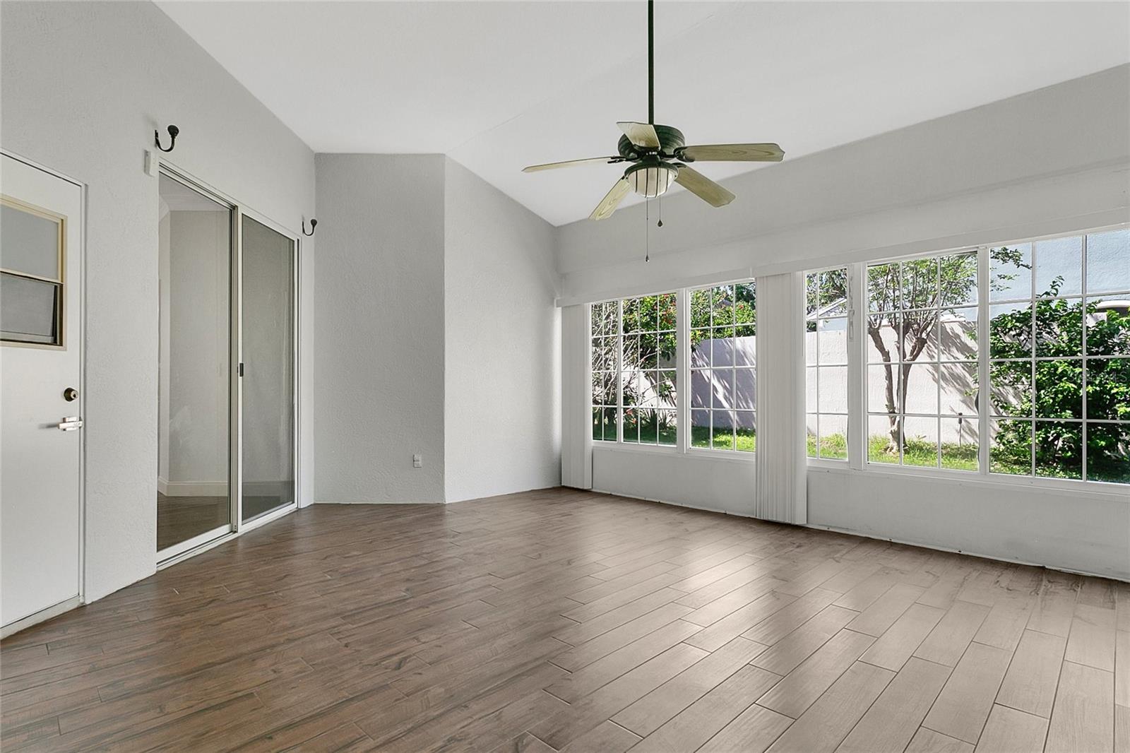 Image 9 of 34 For 7900 Saint Giles Place