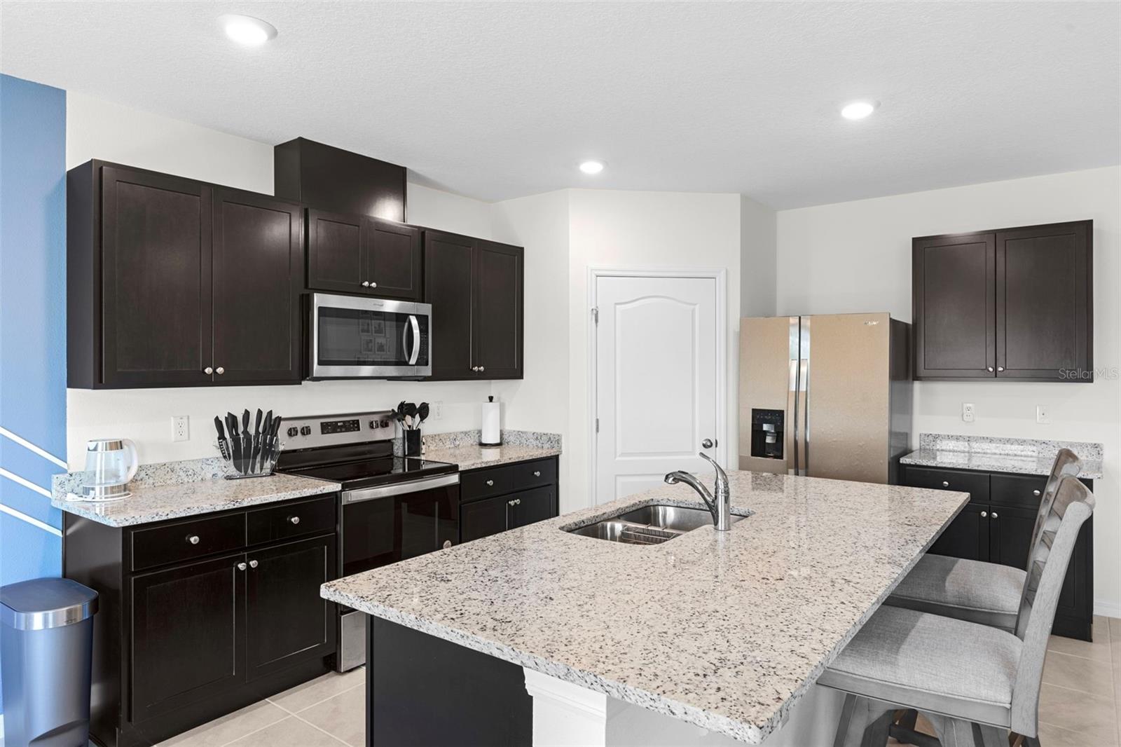 Image 14 of 40 For 616 Griffon Avenue