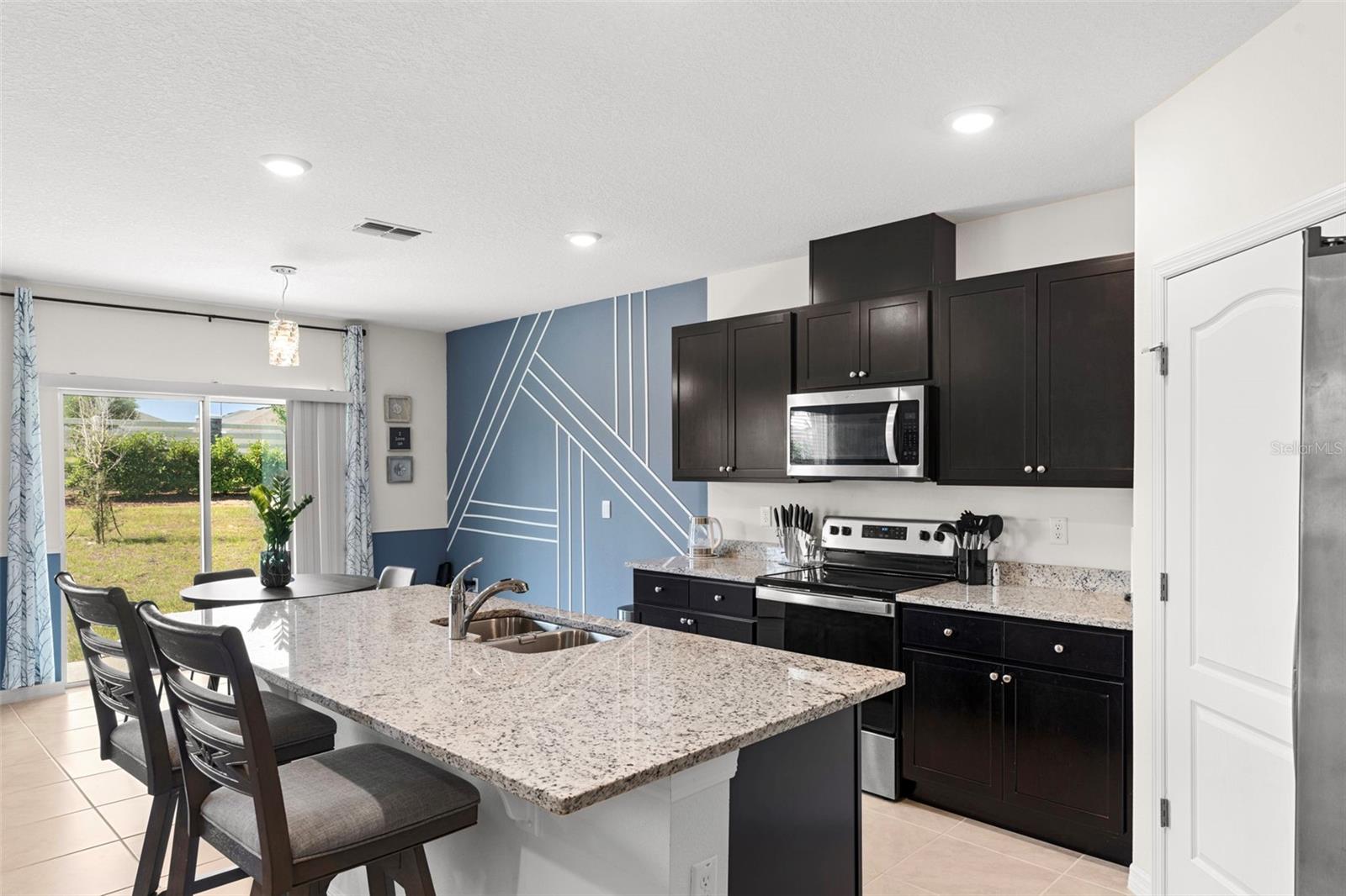Image 15 of 40 For 616 Griffon Avenue