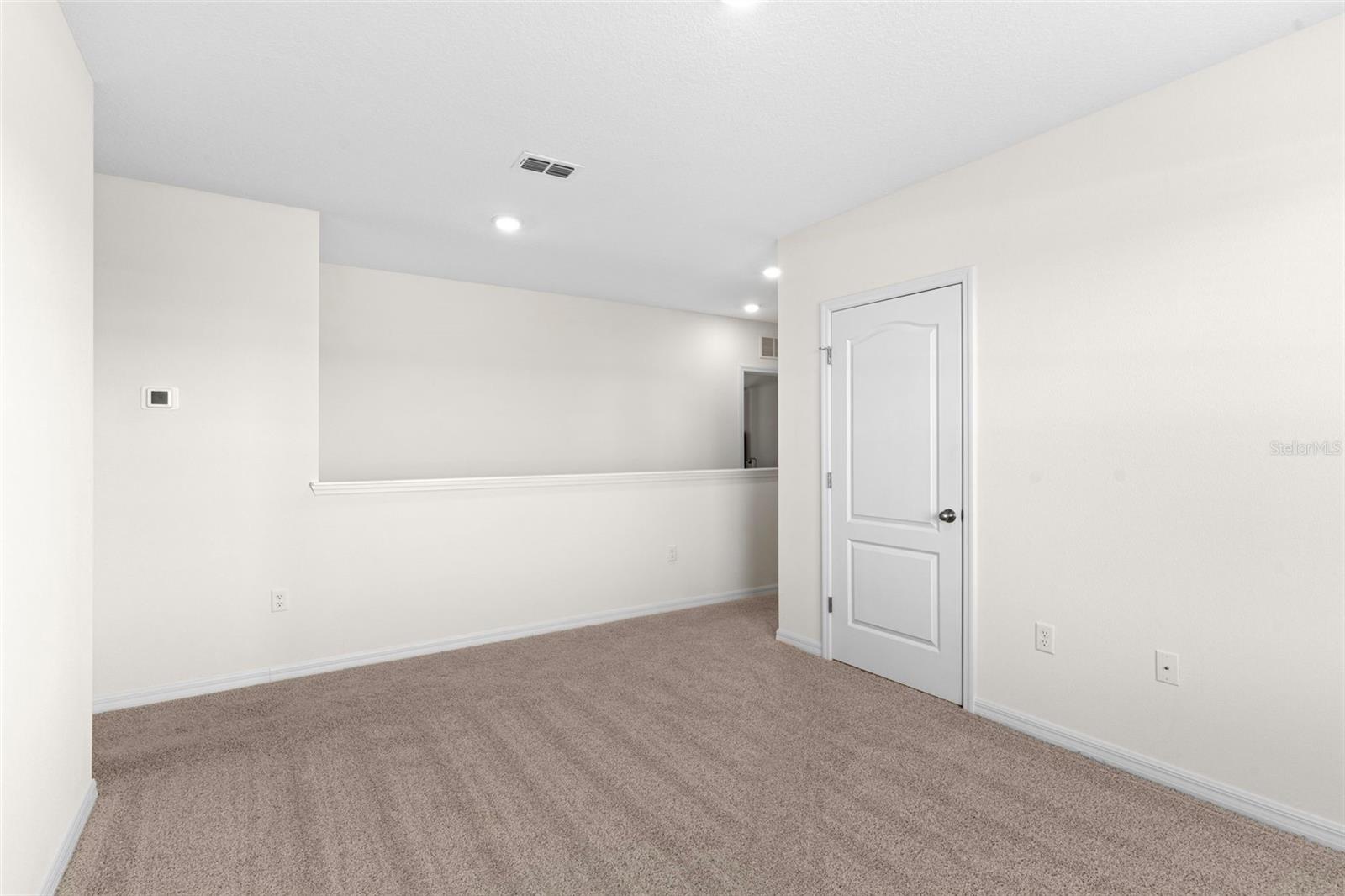 Image 29 of 40 For 616 Griffon Avenue