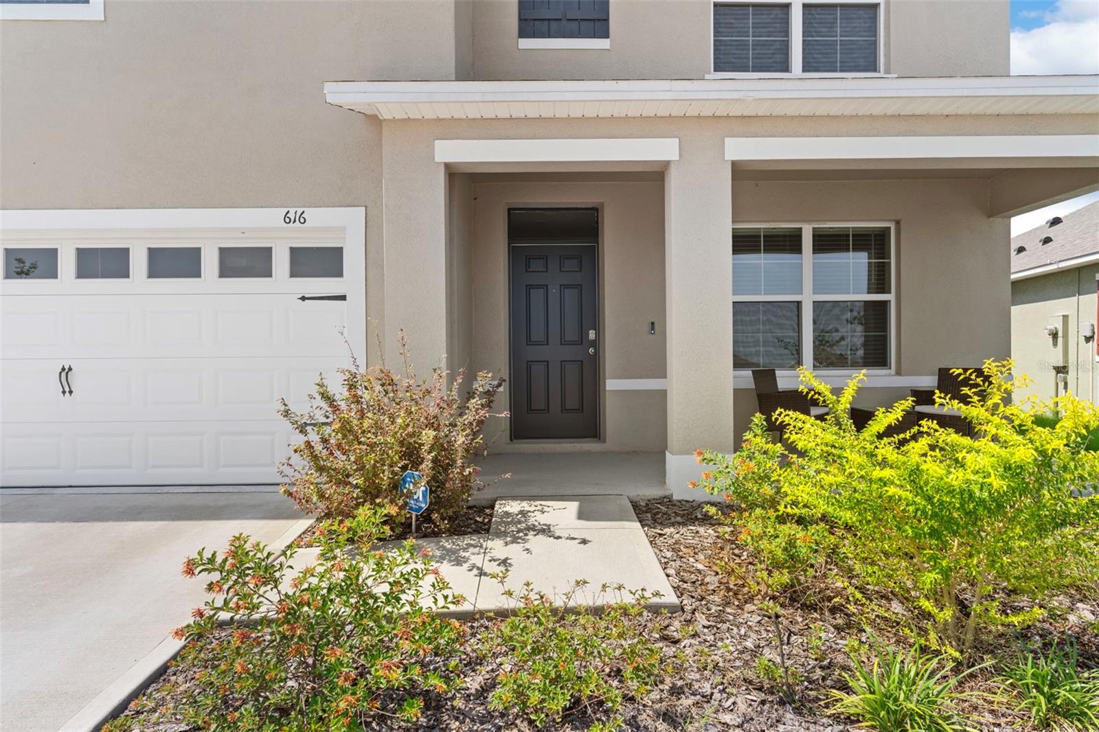 Image 5 of 40 For 616 Griffon Avenue