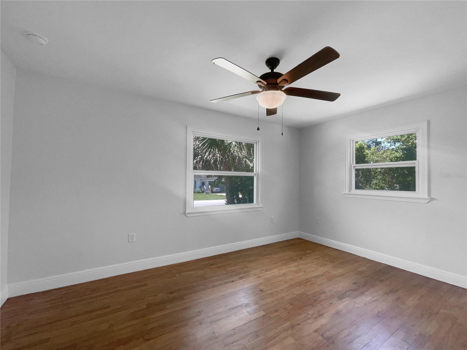 Image 5 of 20 For 520 Sumner Avenue