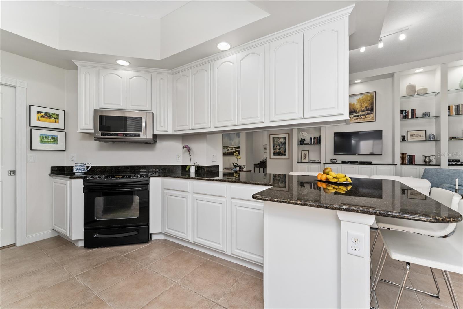 Image 19 of 55 For 12185 Obelia Lane