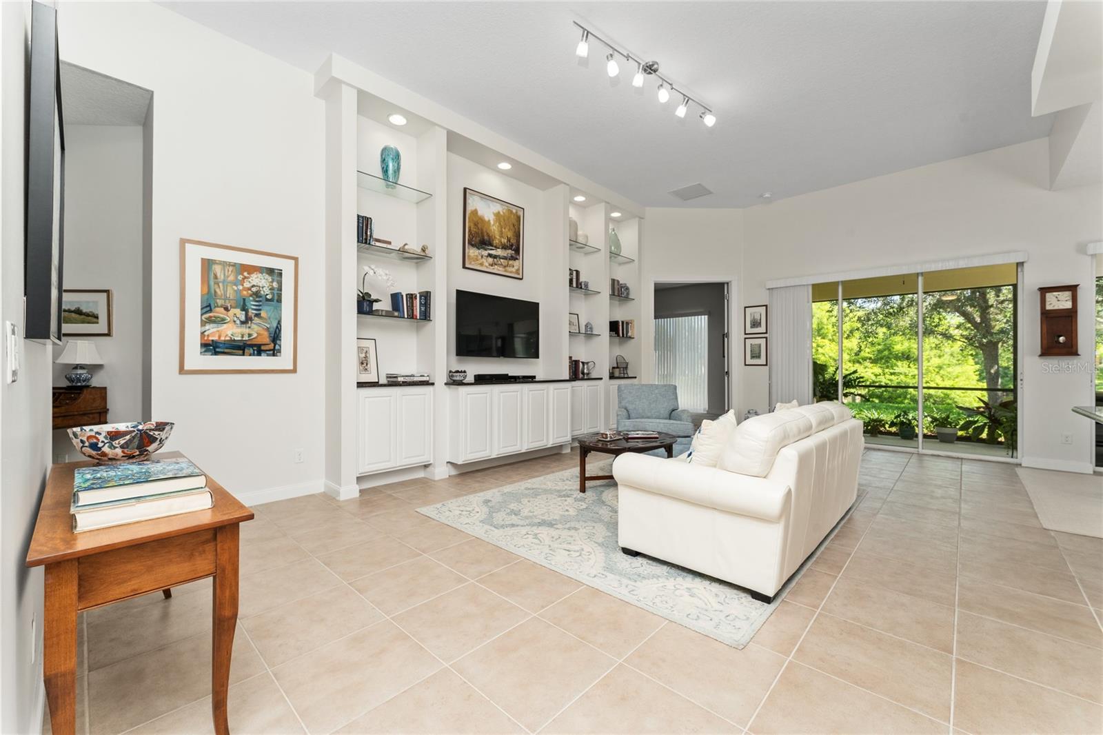 Image 9 of 55 For 12185 Obelia Lane