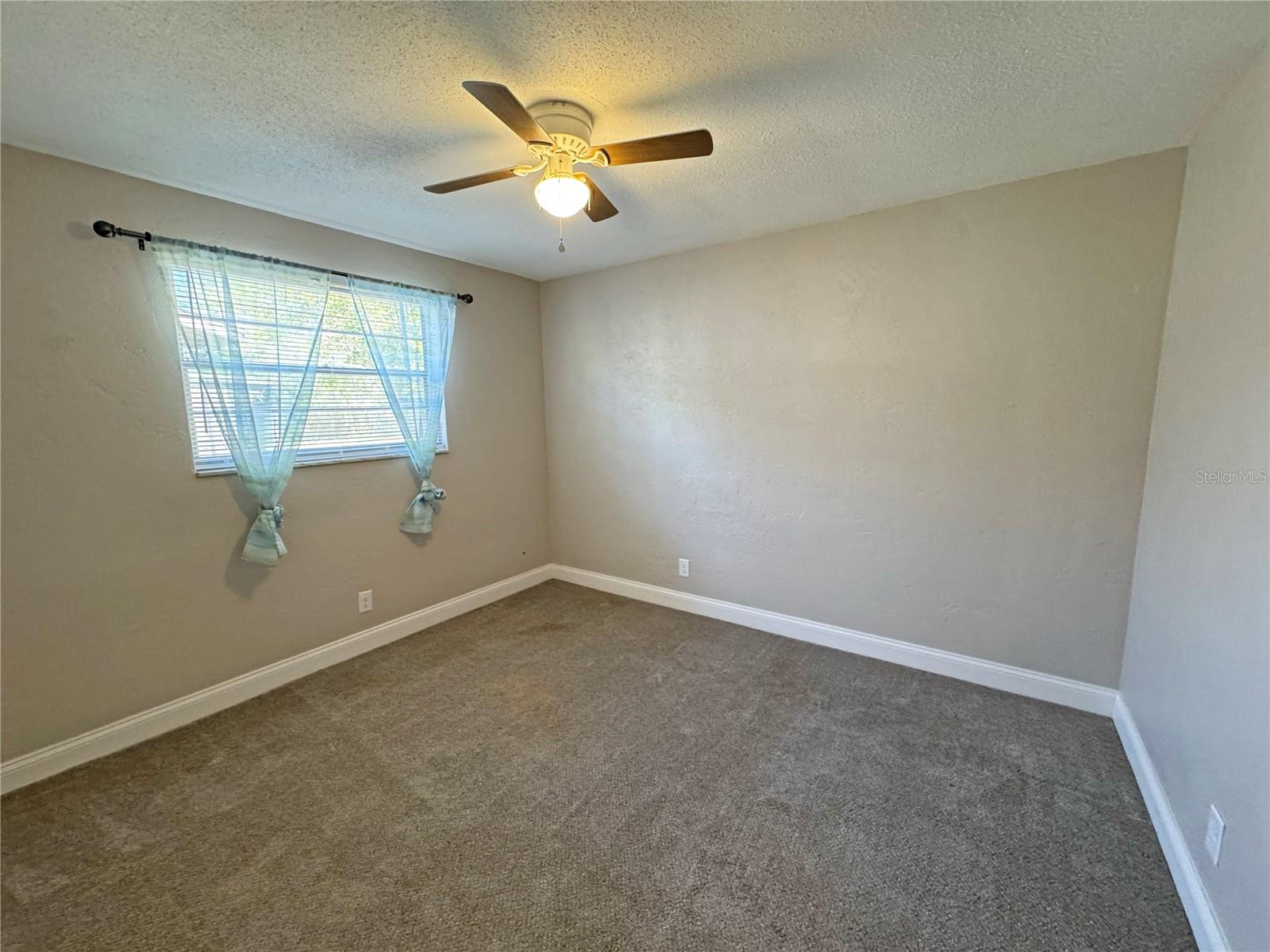Image 16 of 21 For 1421 Suwanee Road