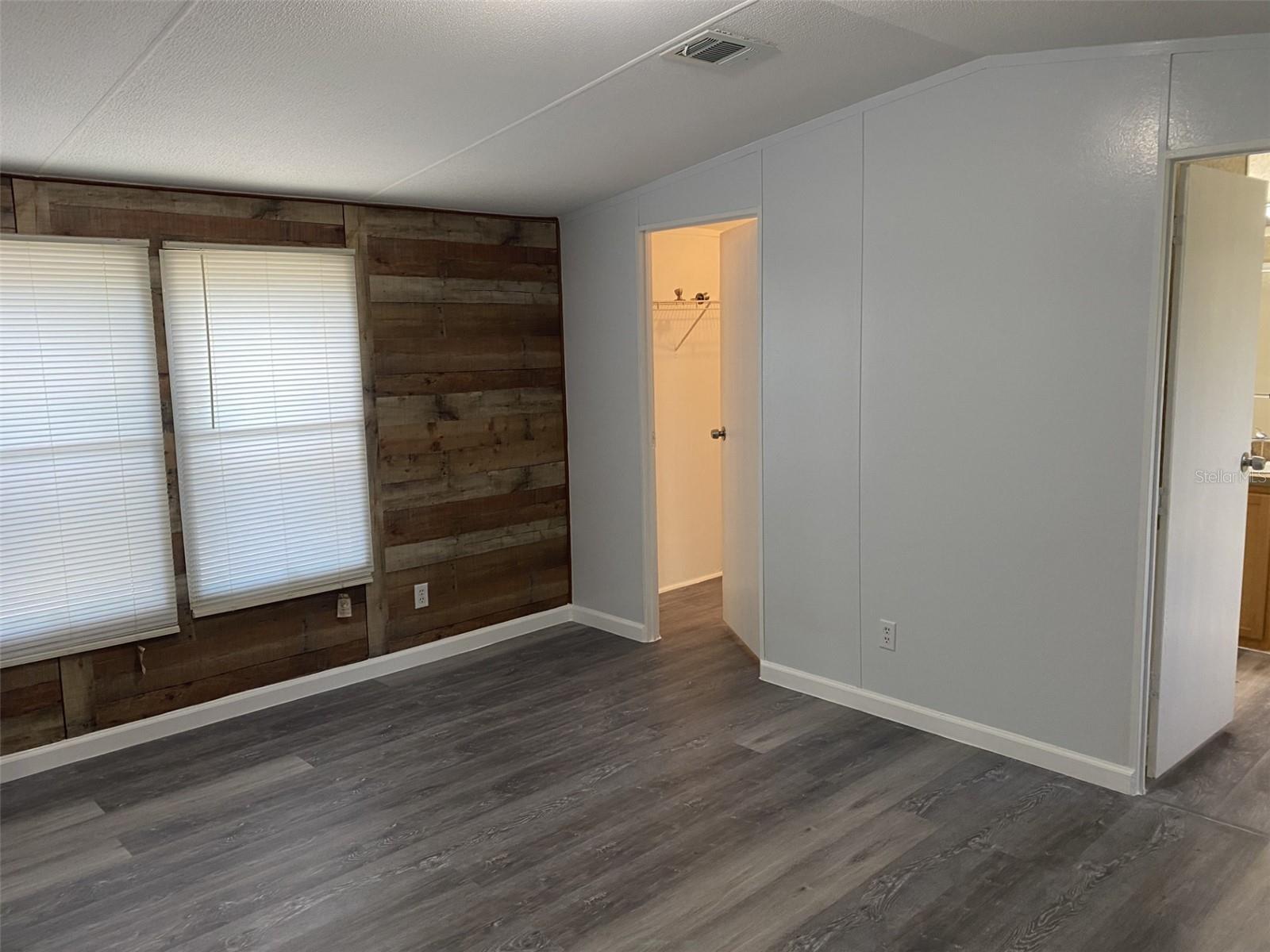 Image 18 of 23 For 1604 Vintage Street