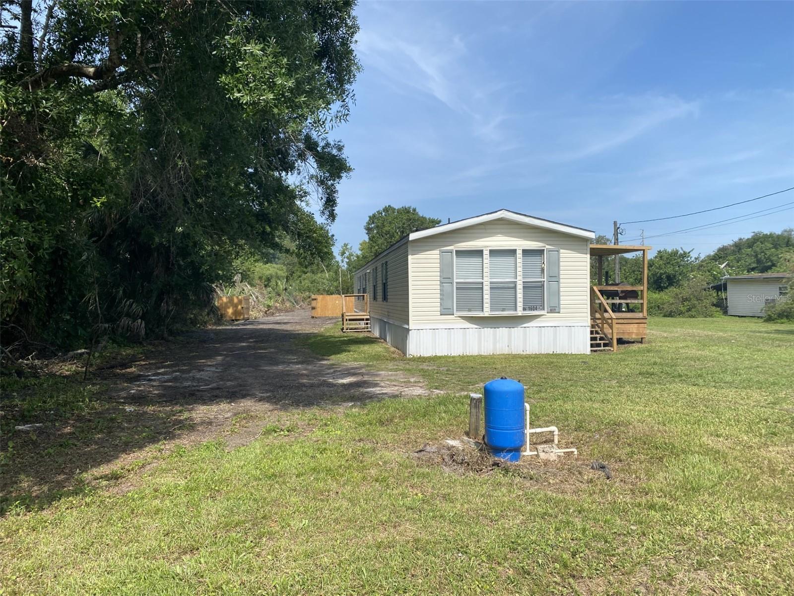 Image 2 of 23 For 1604 Vintage Street