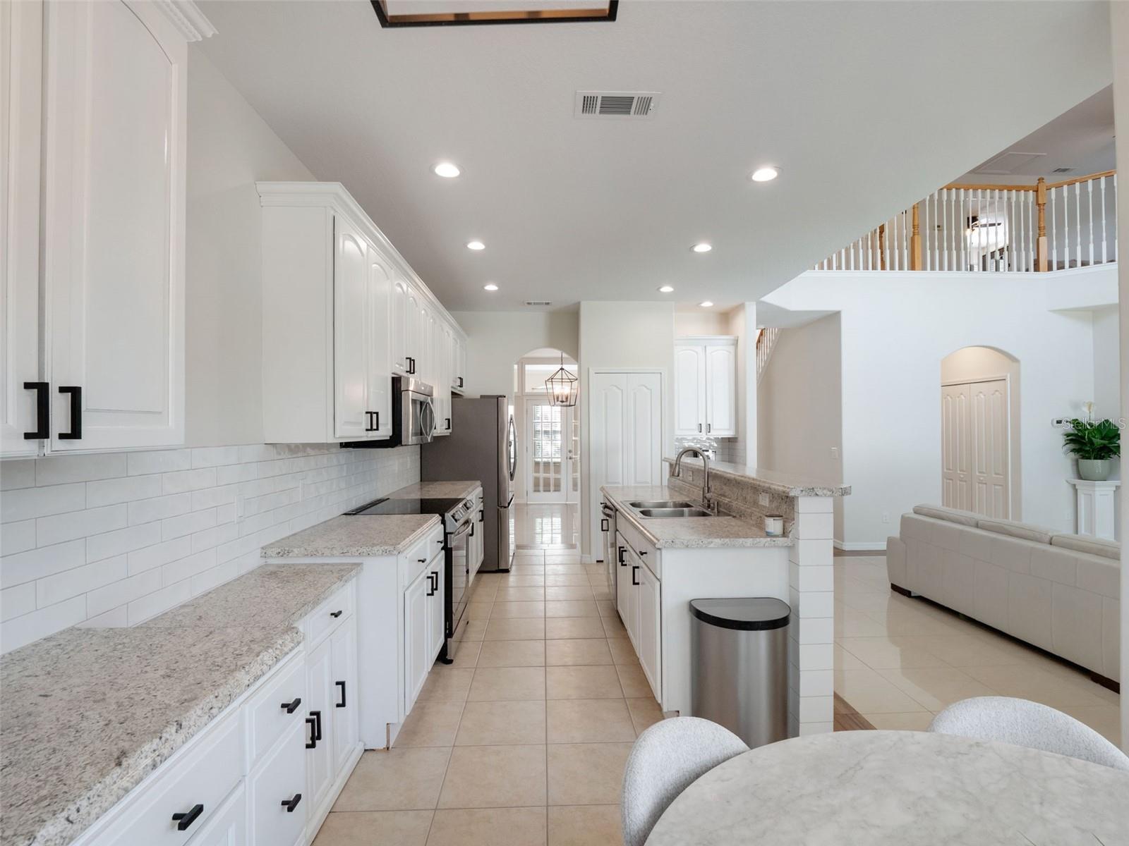 Image 16 of 50 For 13156 Hatherton Circle