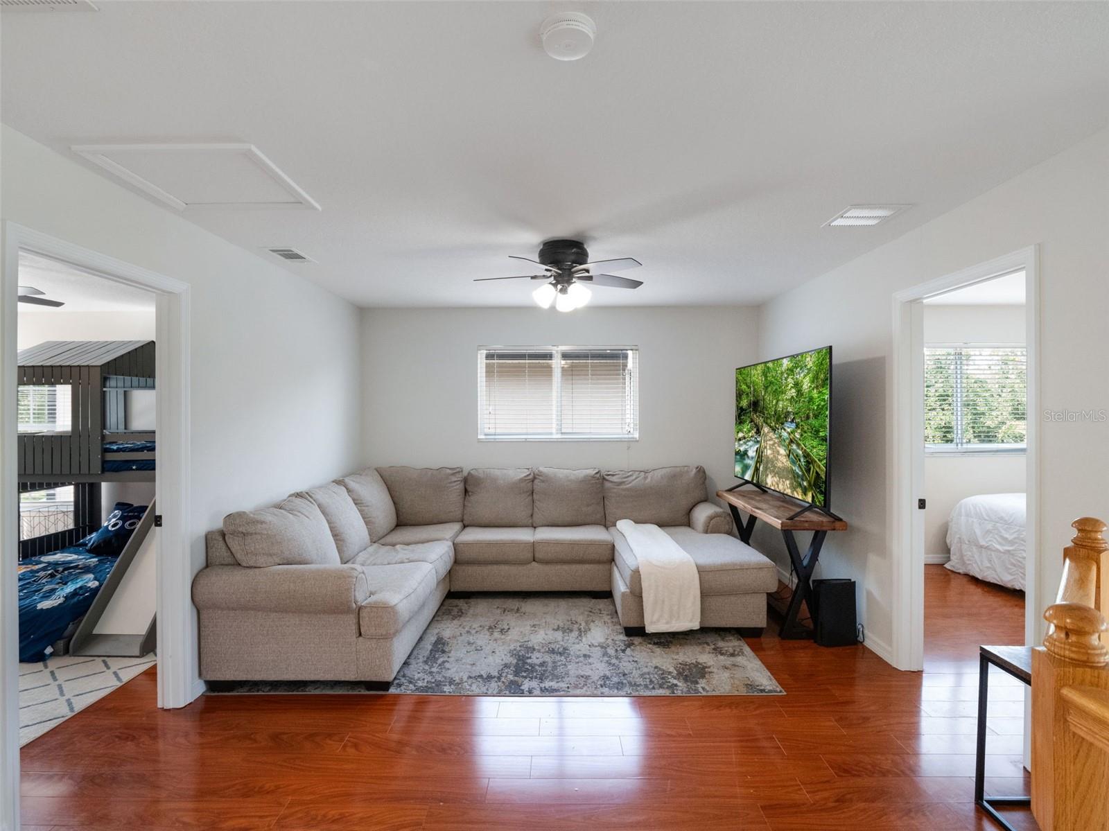 Image 26 of 50 For 13156 Hatherton Circle