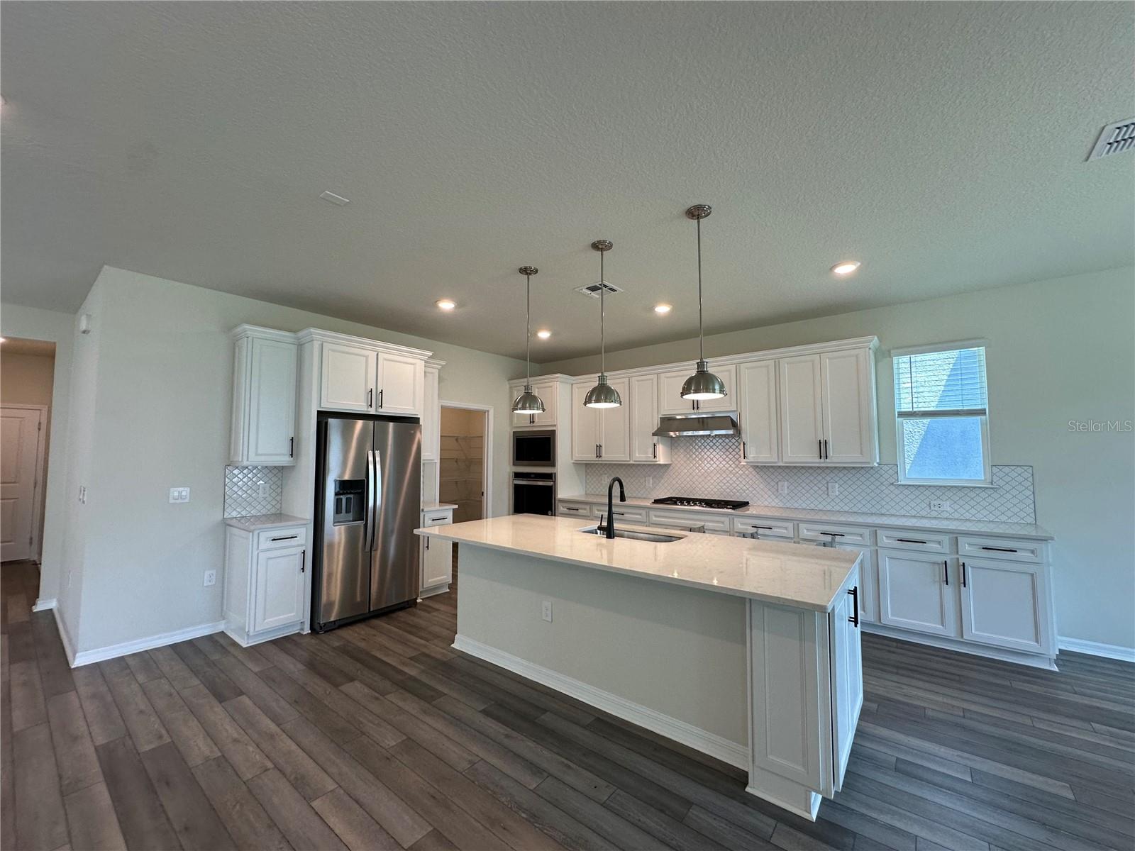 Image 11 of 64 For 10355 Parkview Reserve Lane