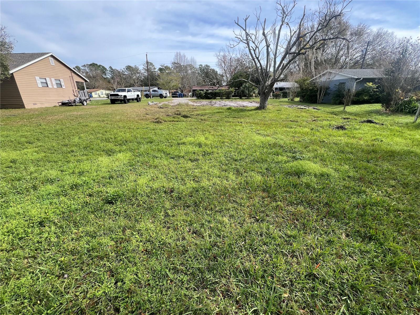 Image 2 of 3 For 322 1st Avenue