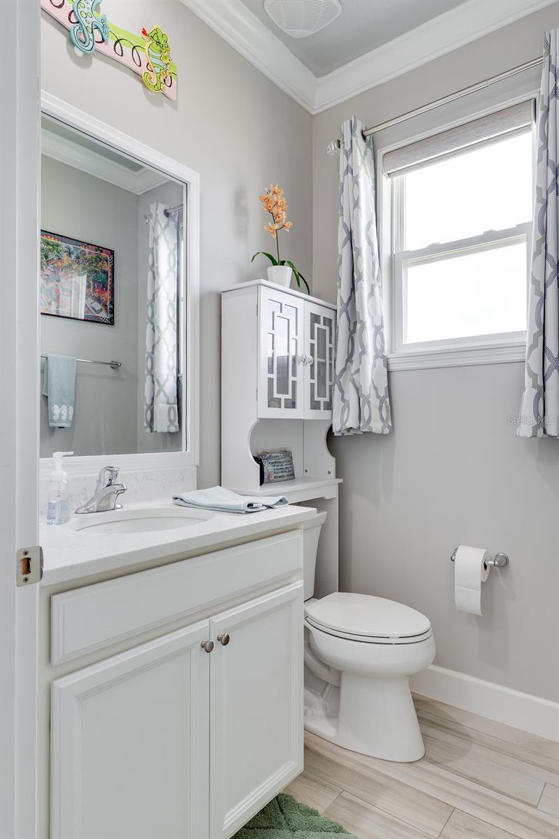 Image 33 of 57 For 5250 Riveredge Drive
