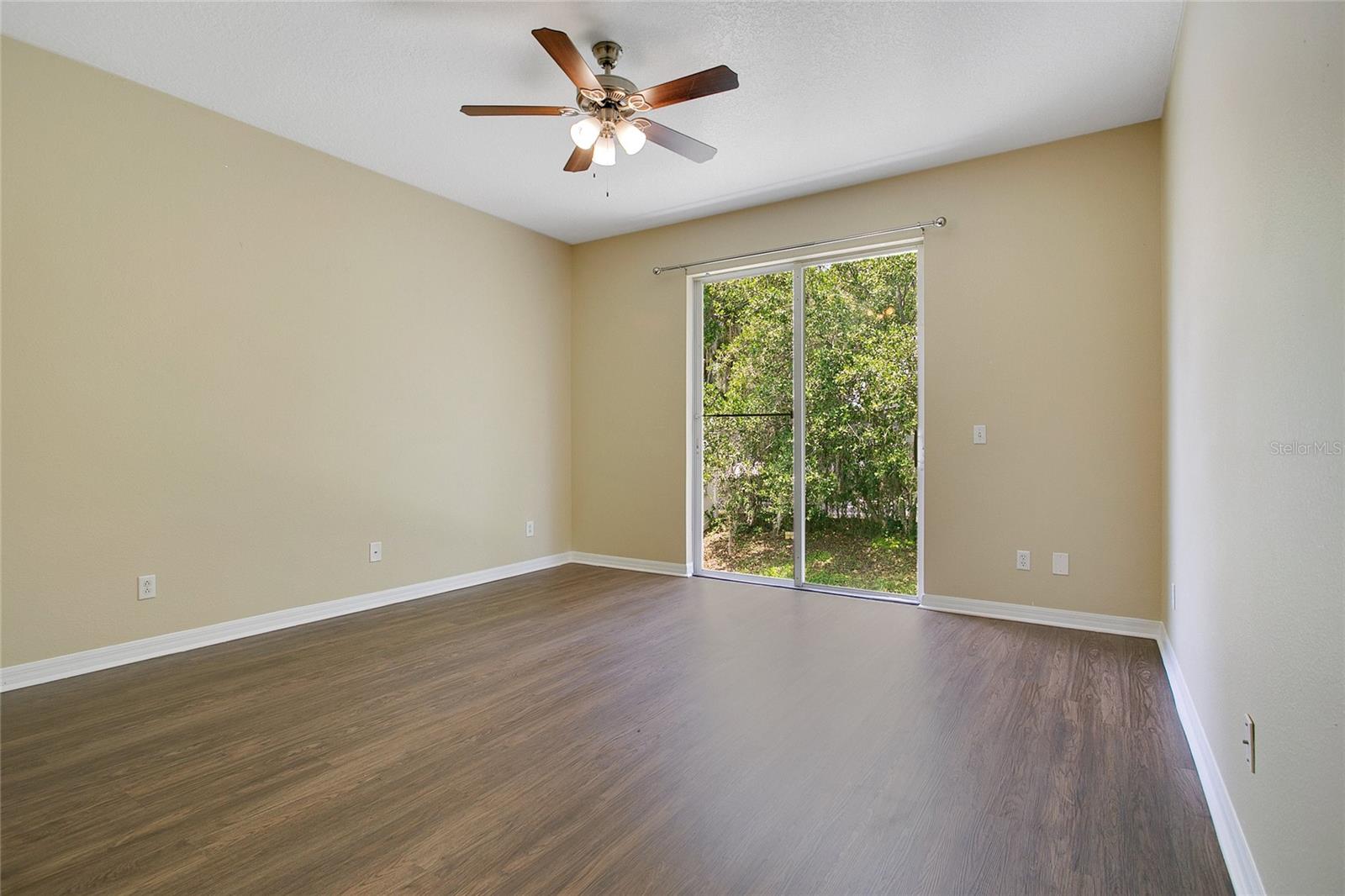 Image 12 of 29 For 212 Citrus Landing Drive