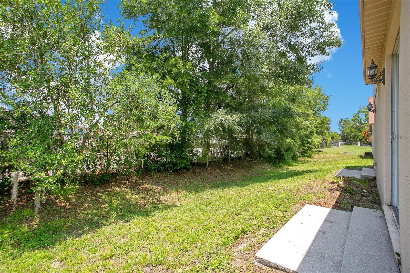 Image 21 of 29 For 212 Citrus Landing Drive