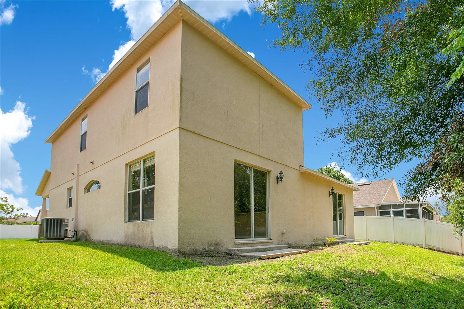 Image 23 of 29 For 212 Citrus Landing Drive