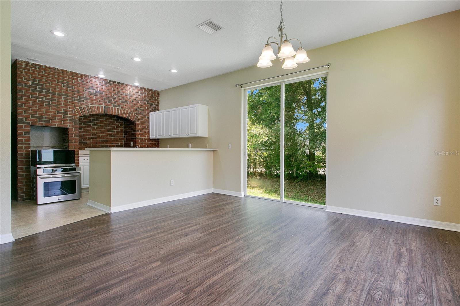 Image 7 of 29 For 212 Citrus Landing Drive