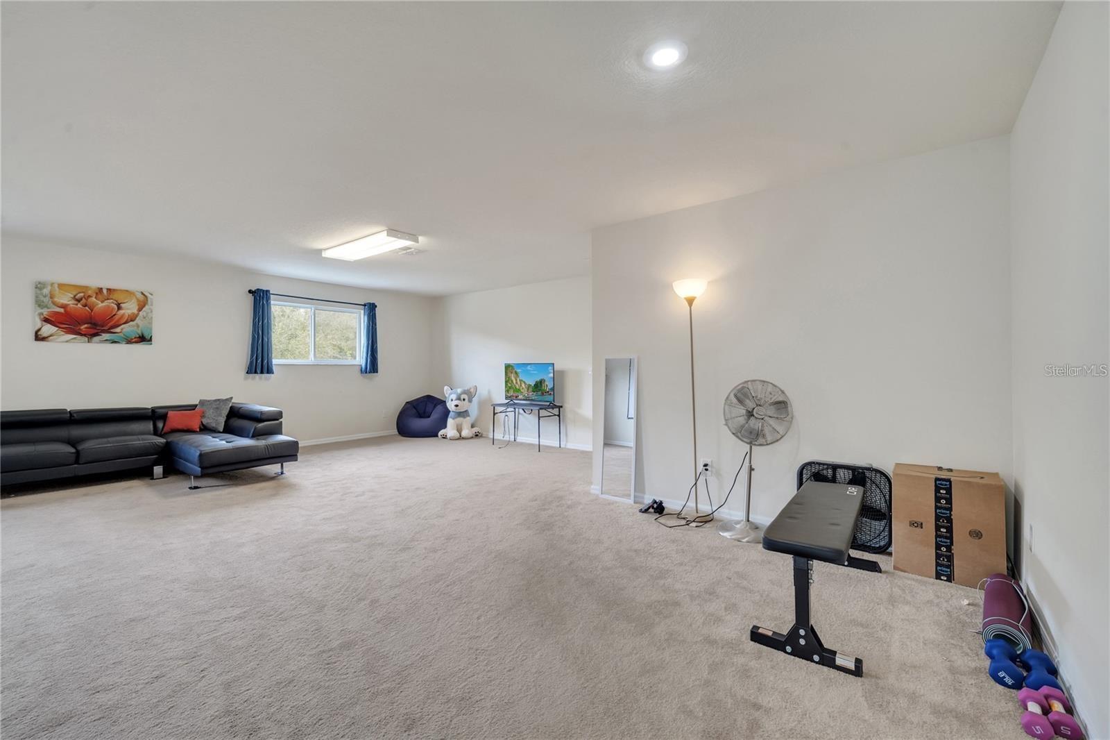 Image 16 of 100 For 4394 Devon Court