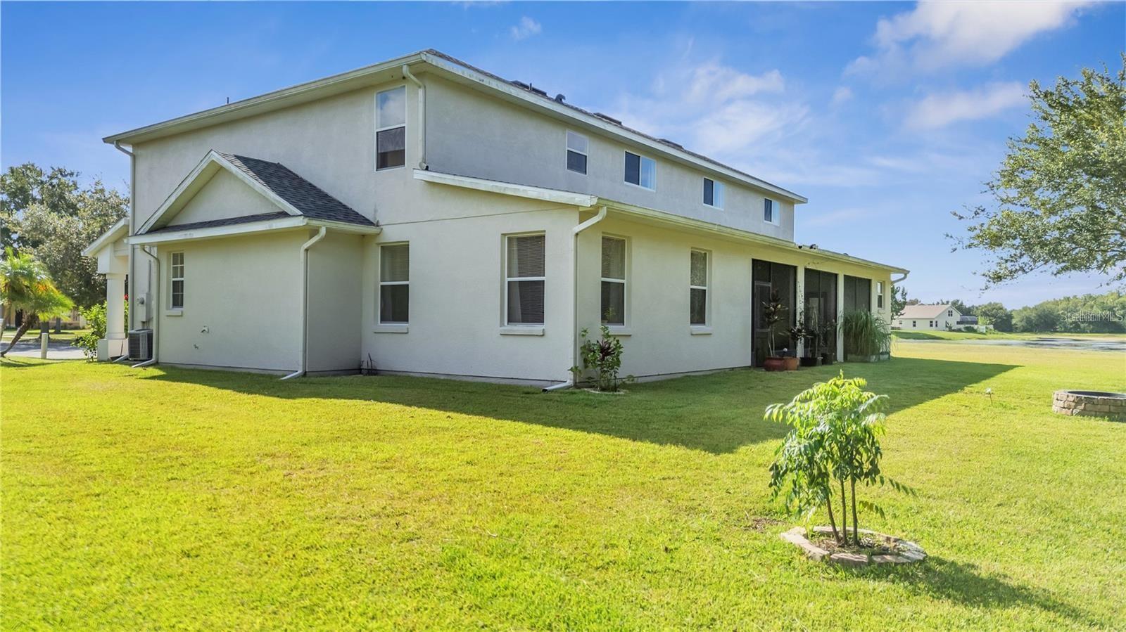 Image 8 of 100 For 4394 Devon Court