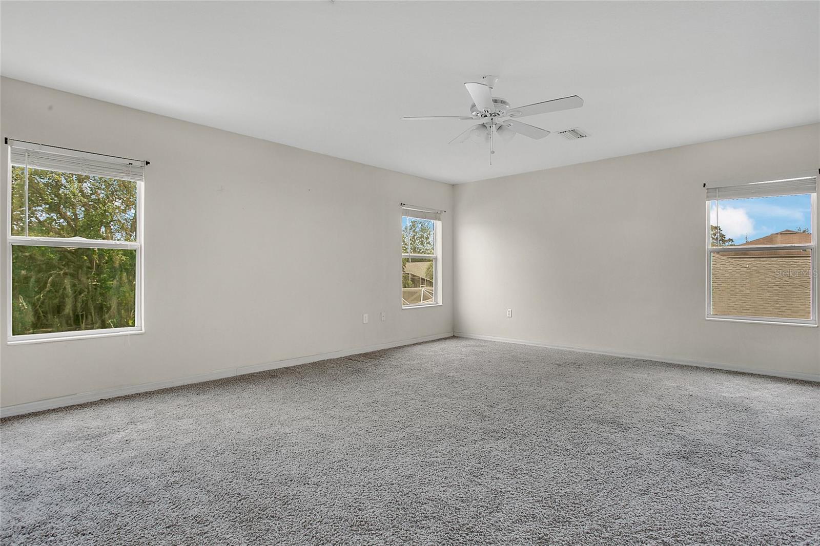 Image 13 of 33 For 7469 Hunters Greene Circle