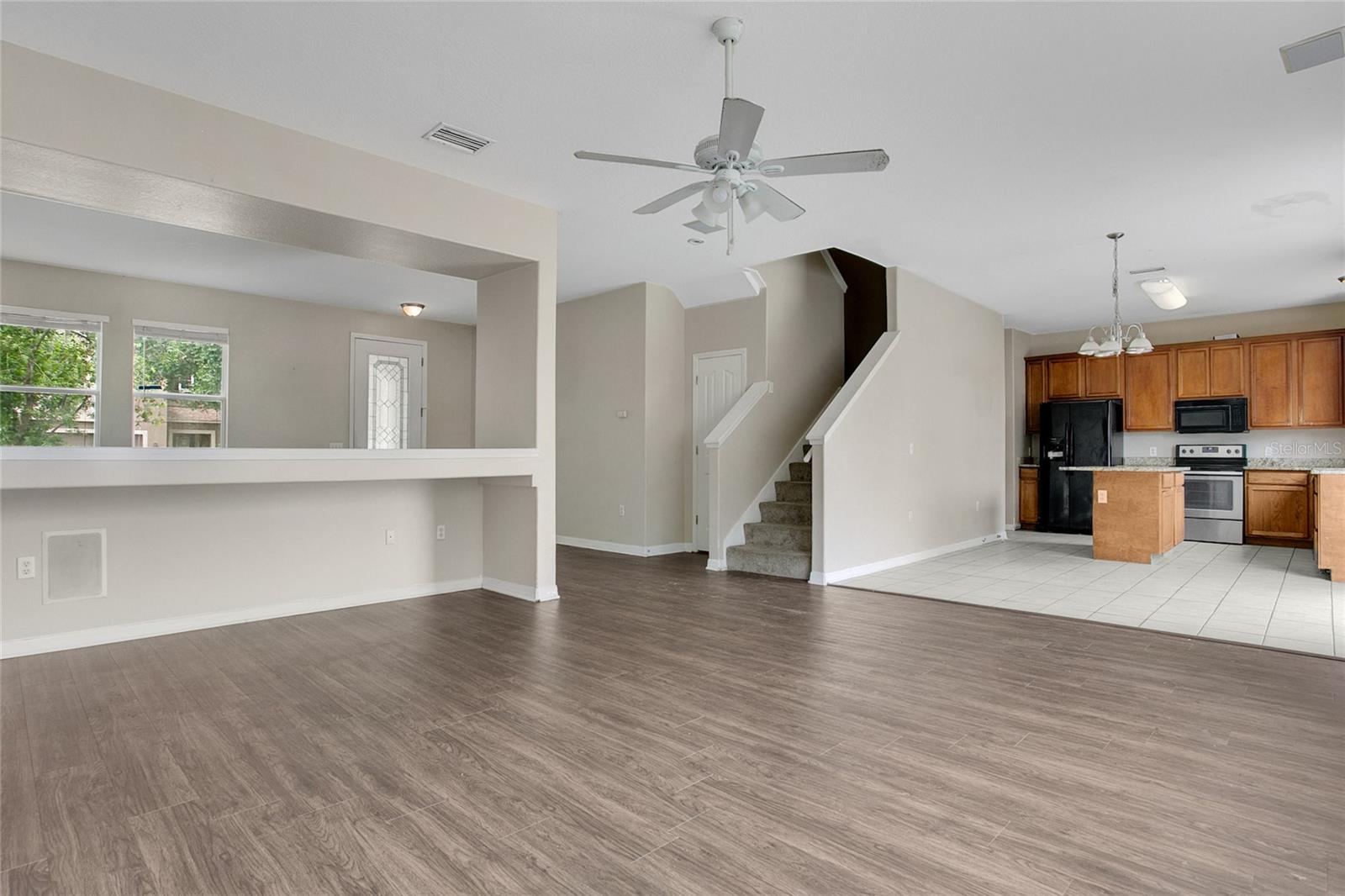 Image 7 of 33 For 7469 Hunters Greene Circle