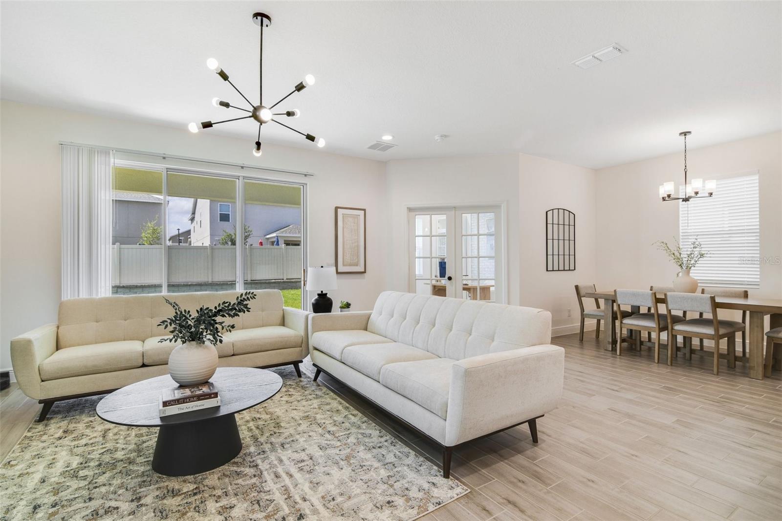 Image 14 of 36 For 14655 Erice Avenue