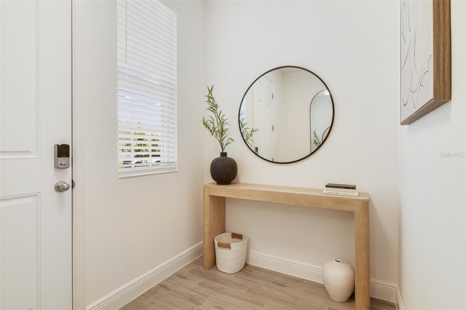 Image 4 of 36 For 14655 Erice Avenue