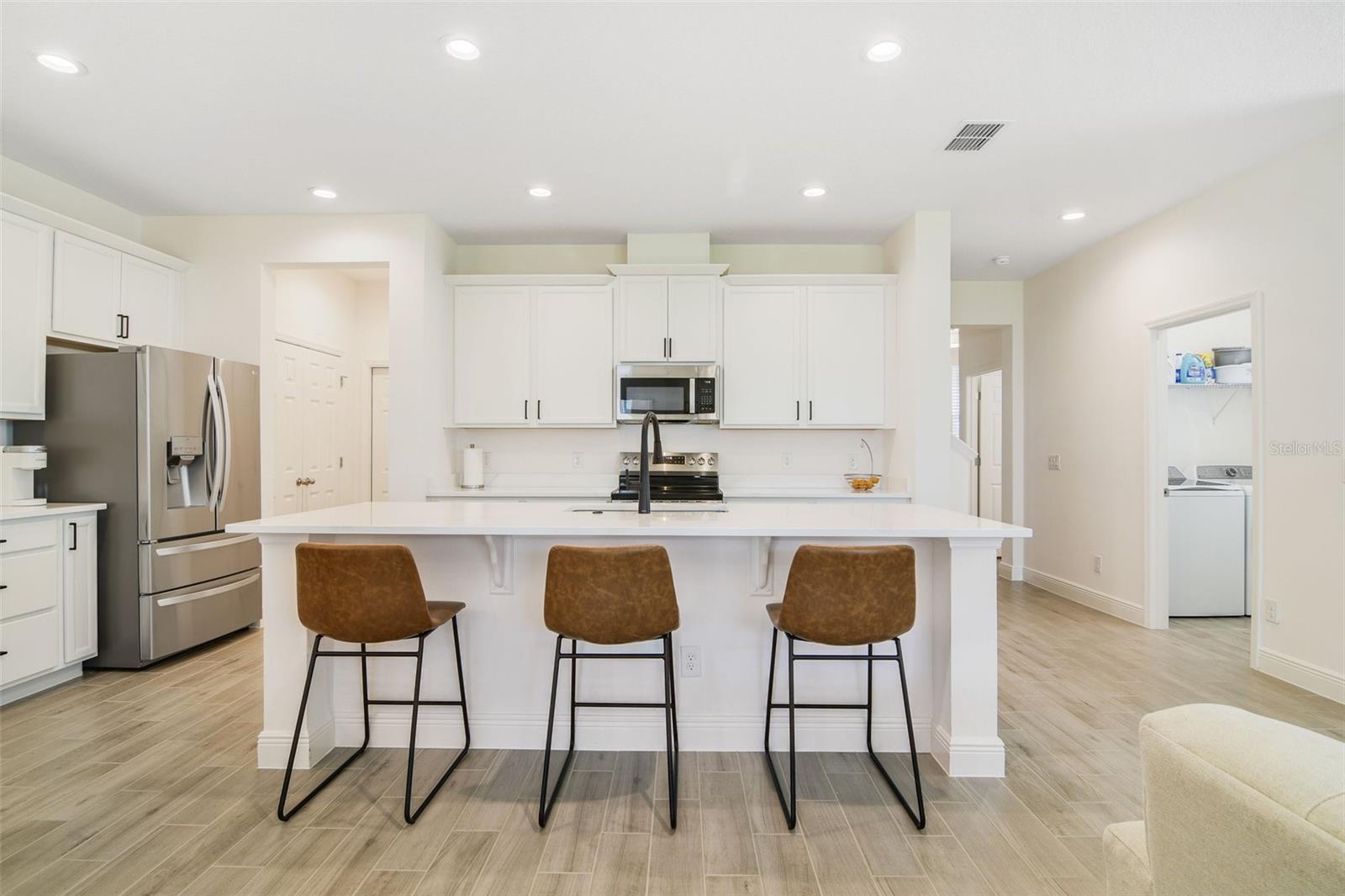Image 9 of 36 For 14655 Erice Avenue