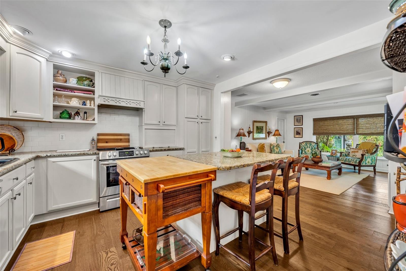 Image 12 of 34 For 1441 Sunnyside Drive
