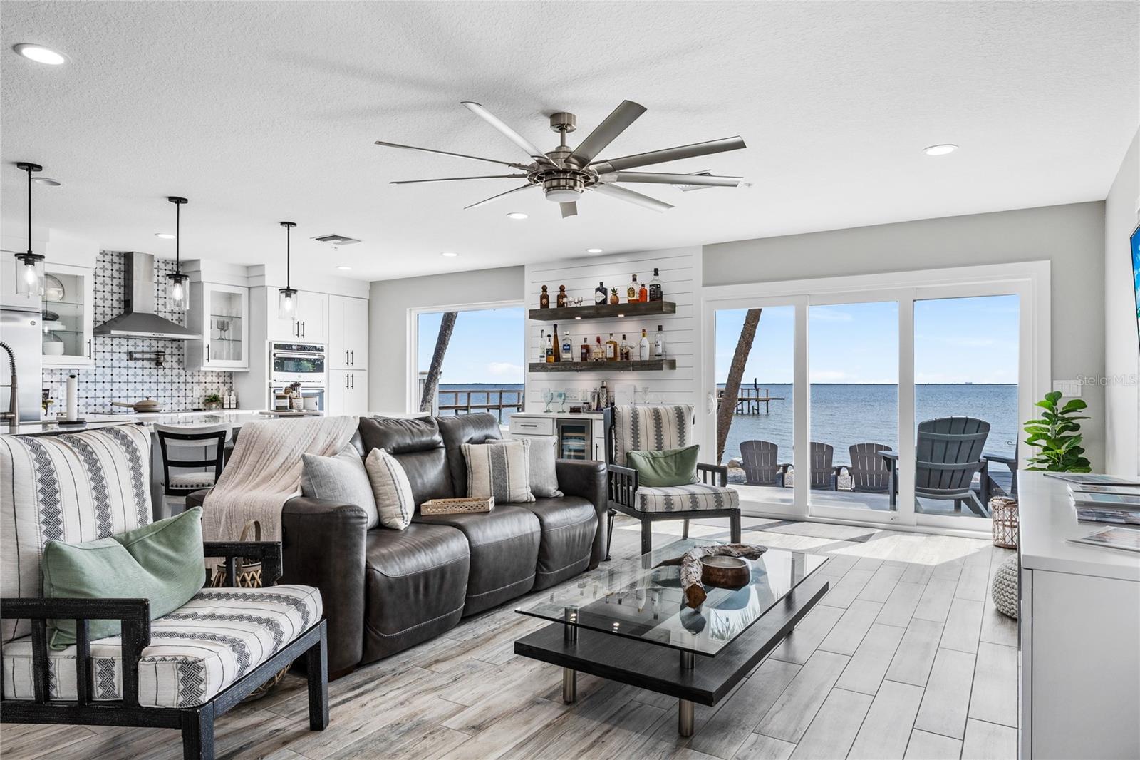 Listing photo id 10 for 2225 Washington Avenue